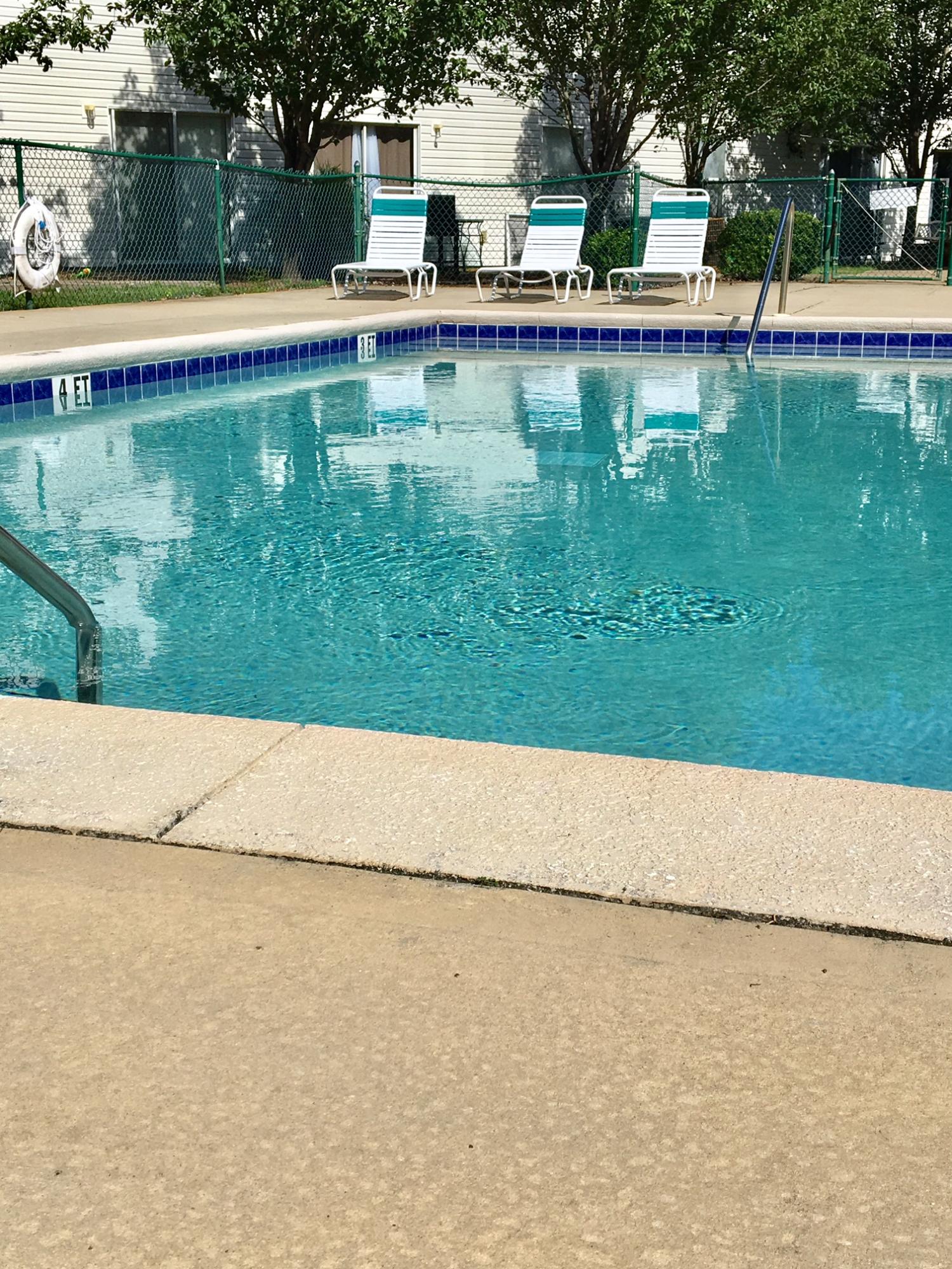 QUAIL LAKE - Residential