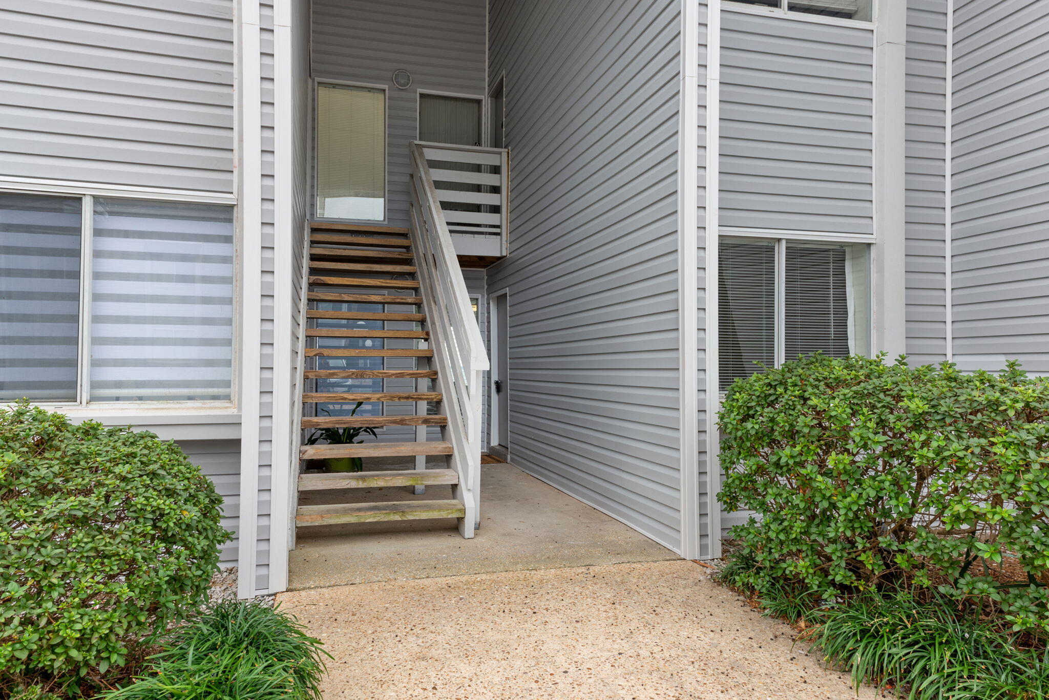 FINISTERRA CONDO - Residential