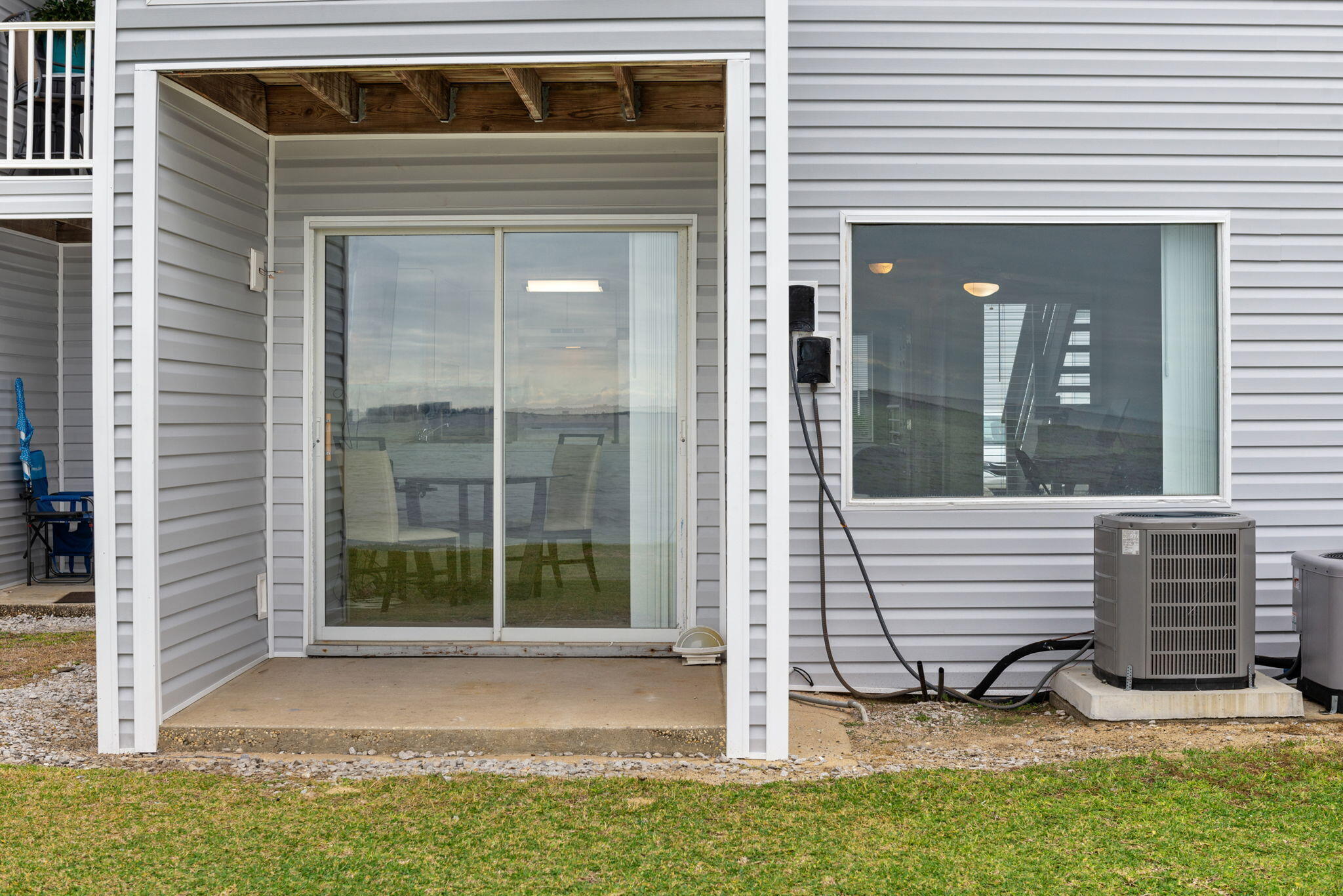 FINISTERRA CONDO - Residential