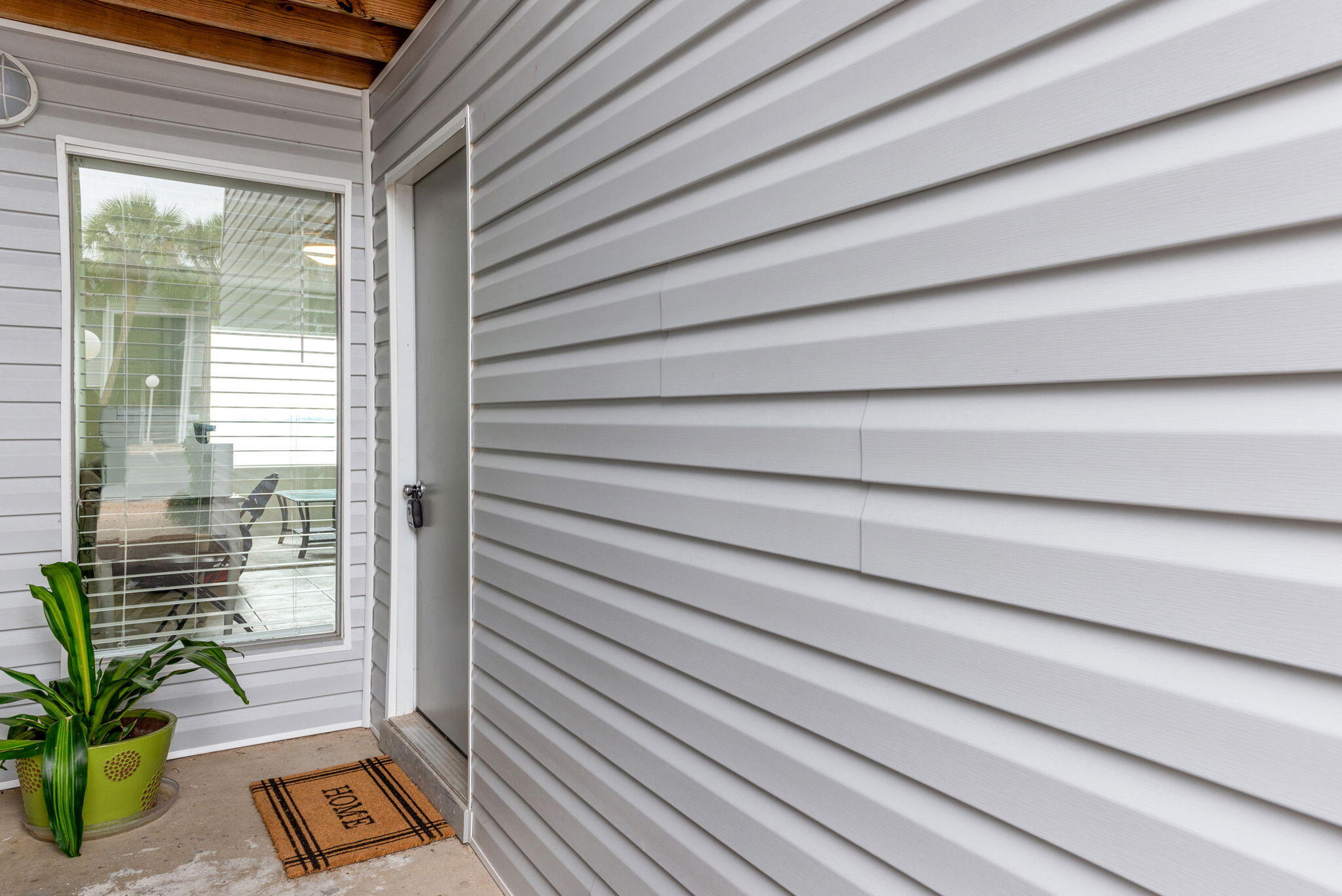 FINISTERRA CONDO - Residential