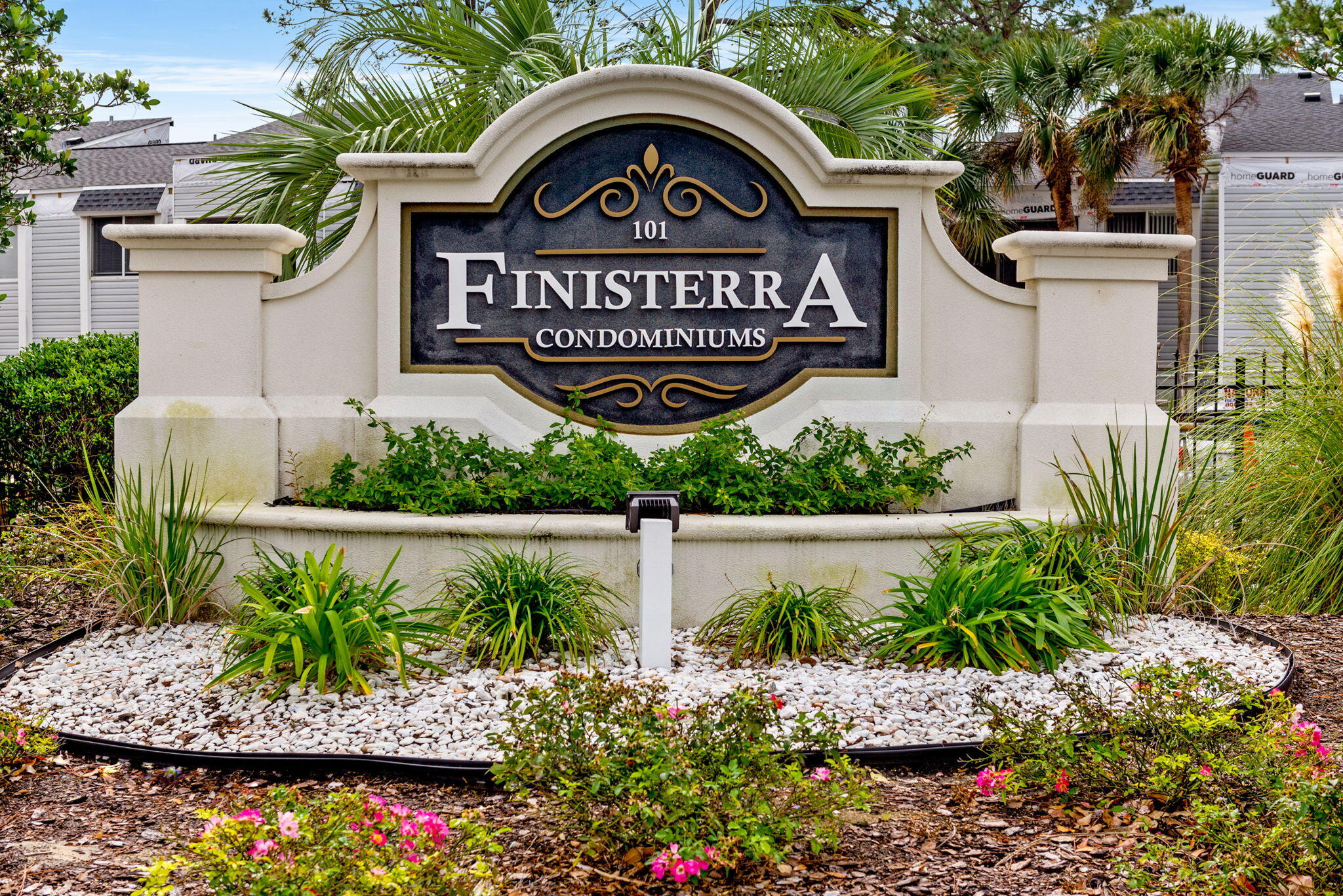 FINISTERRA CONDO - Residential