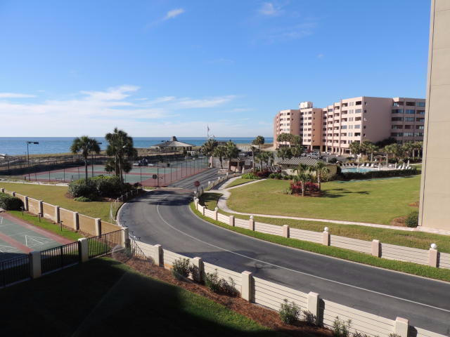 Jetty East Condominium - Residential