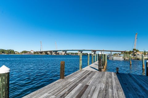 A home in Fort Walton Beach