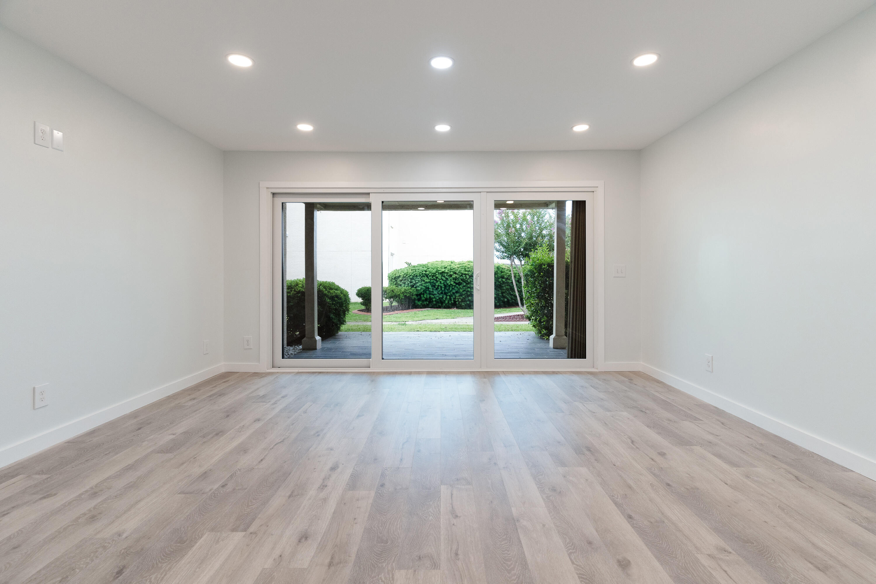CLIPPER COVE T/H - Residential