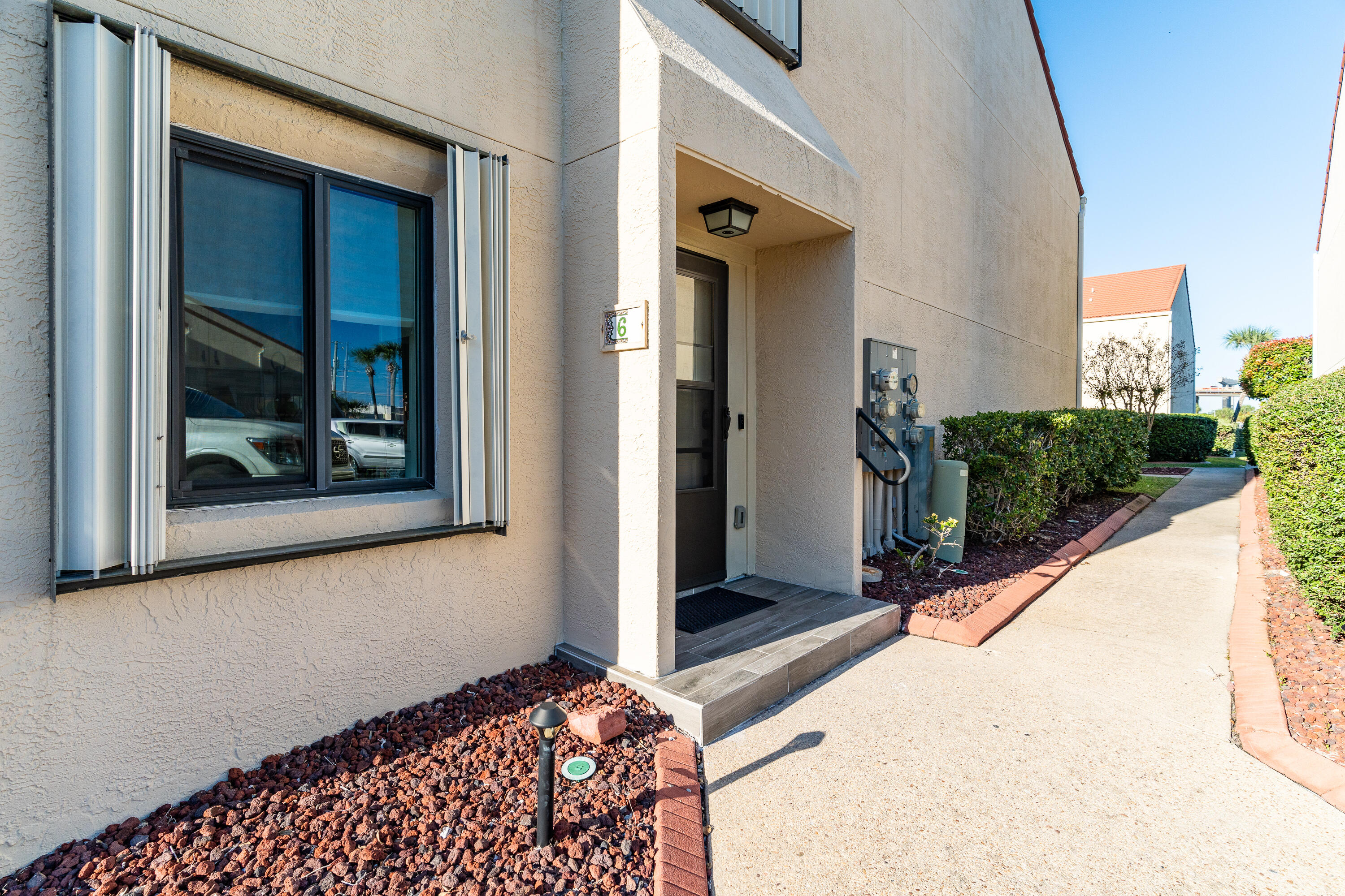 CLIPPER COVE T/H - Residential