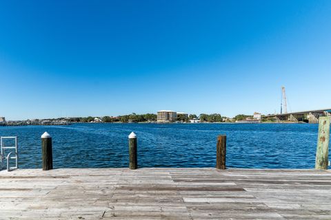 A home in Fort Walton Beach