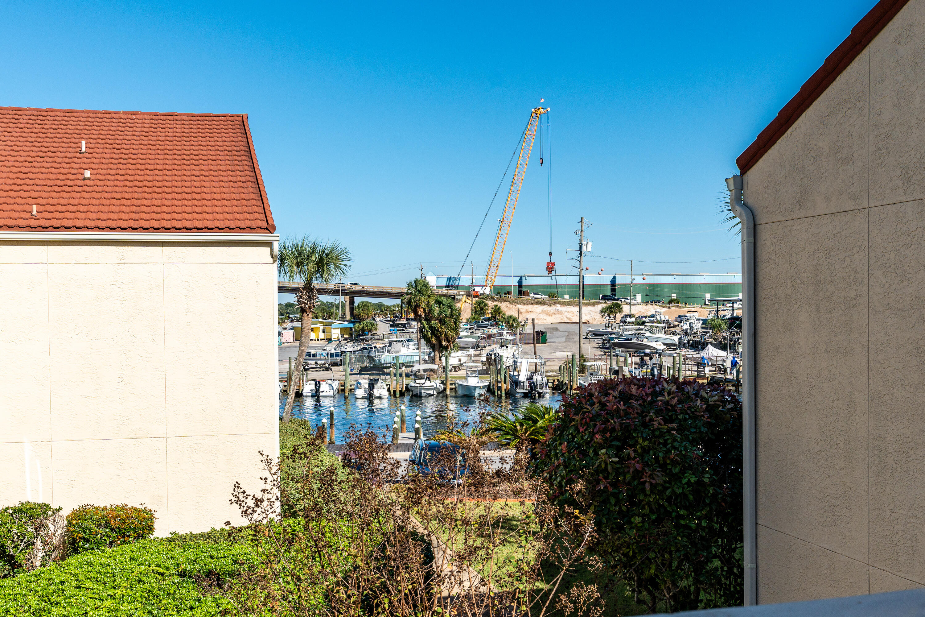 CLIPPER COVE T/H - Residential