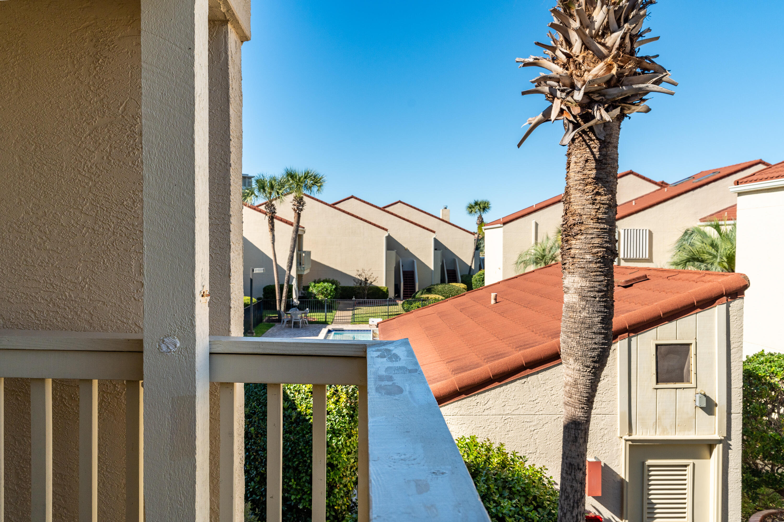 CLIPPER COVE T/H - Residential