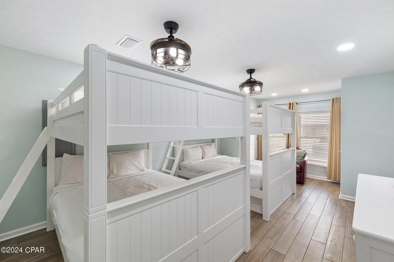 MIRAMAR BEACH - Residential