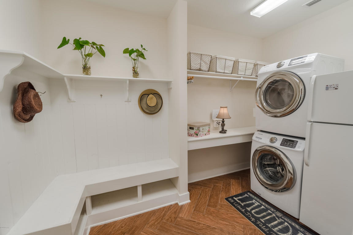 Breakfast point - Residential