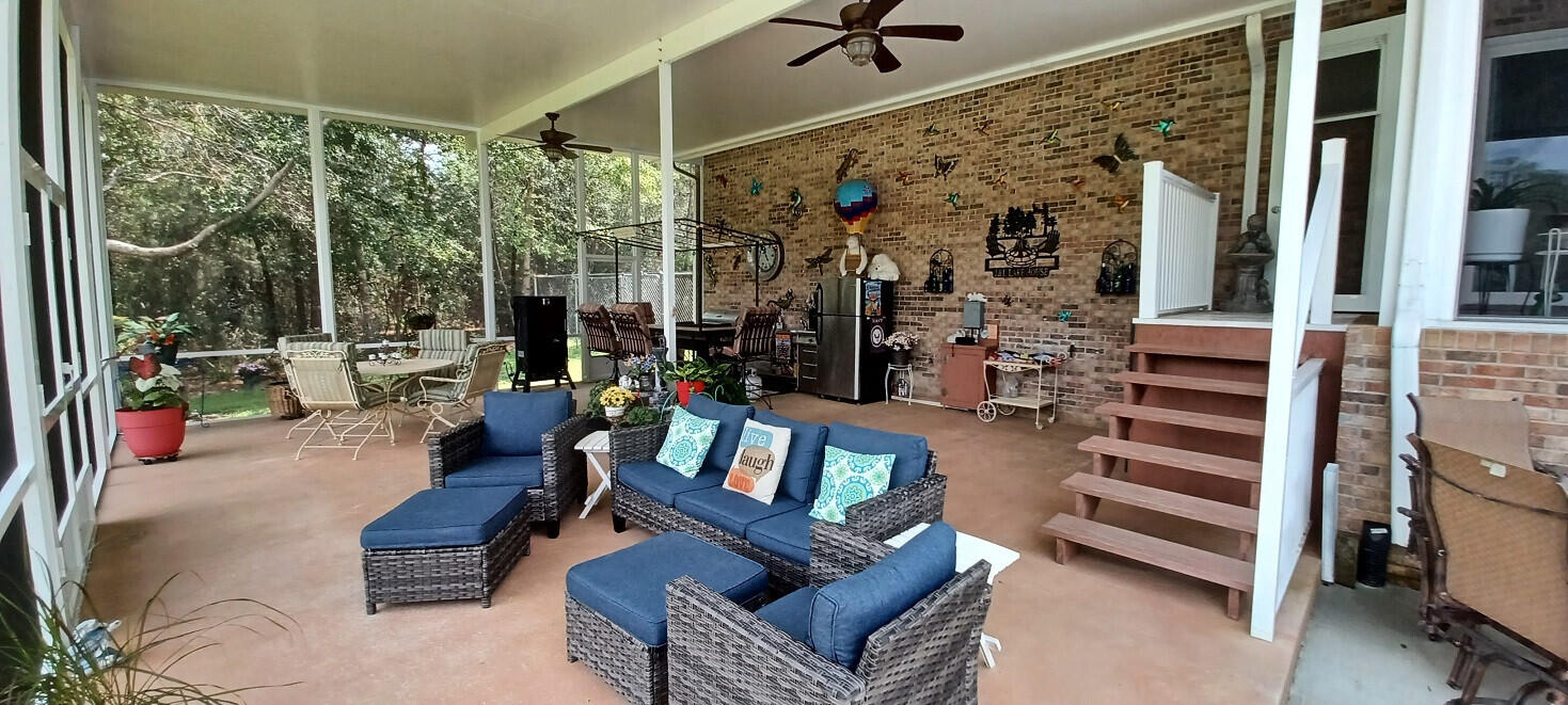 MIRROR LAKE - Residential