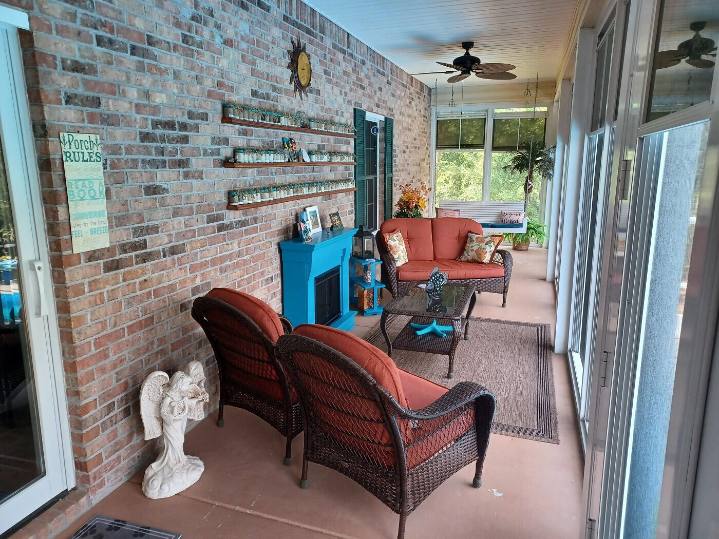 MIRROR LAKE - Residential