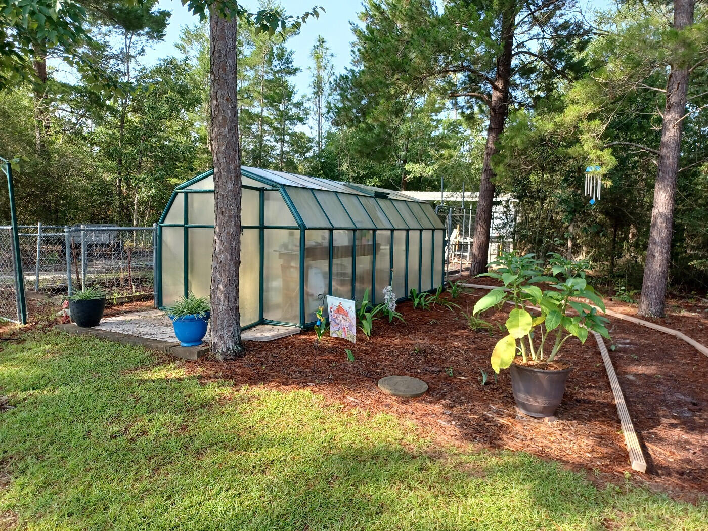 MIRROR LAKE - Residential