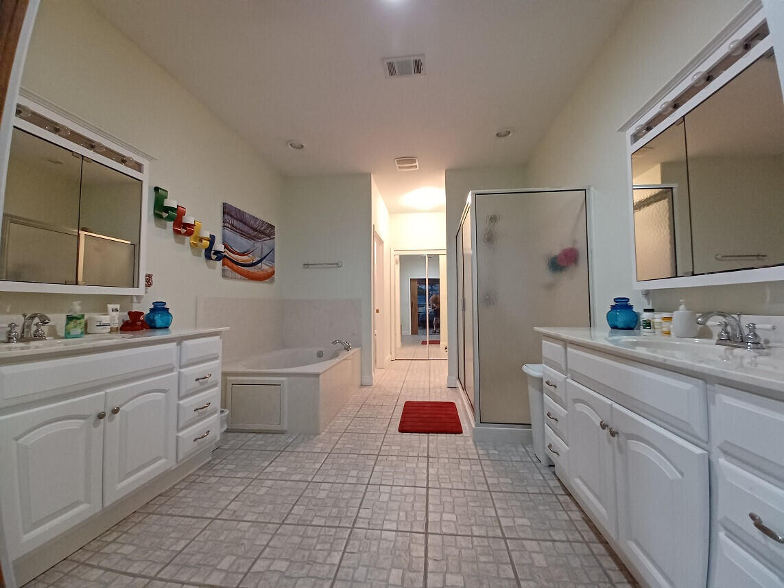 MIRROR LAKE - Residential