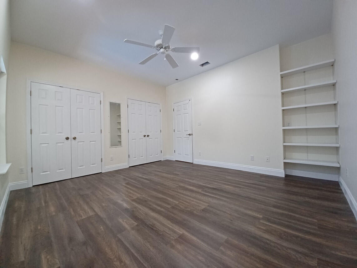 MIRROR LAKE - Residential