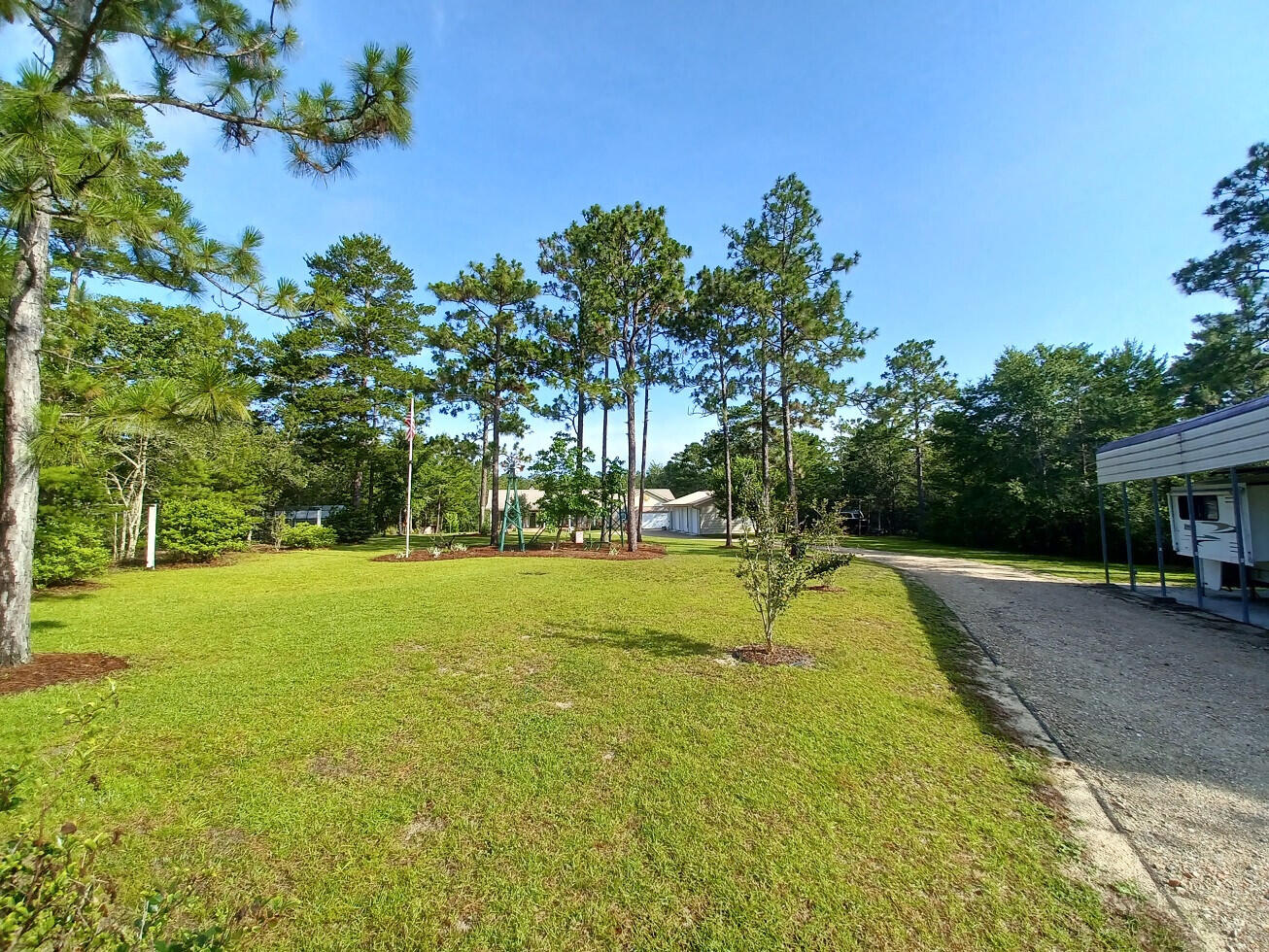 MIRROR LAKE - Residential