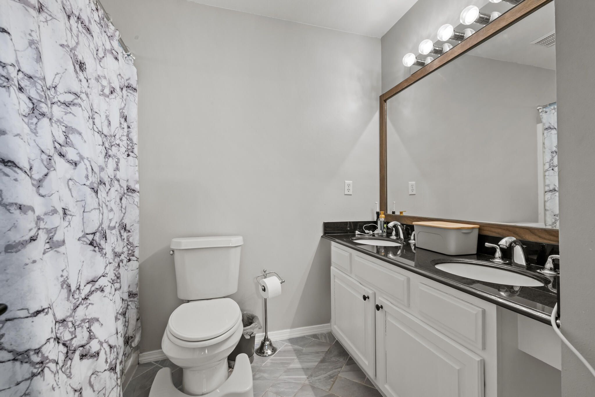 INDIGO VILLAGE LOT 11 BLK A - Residential