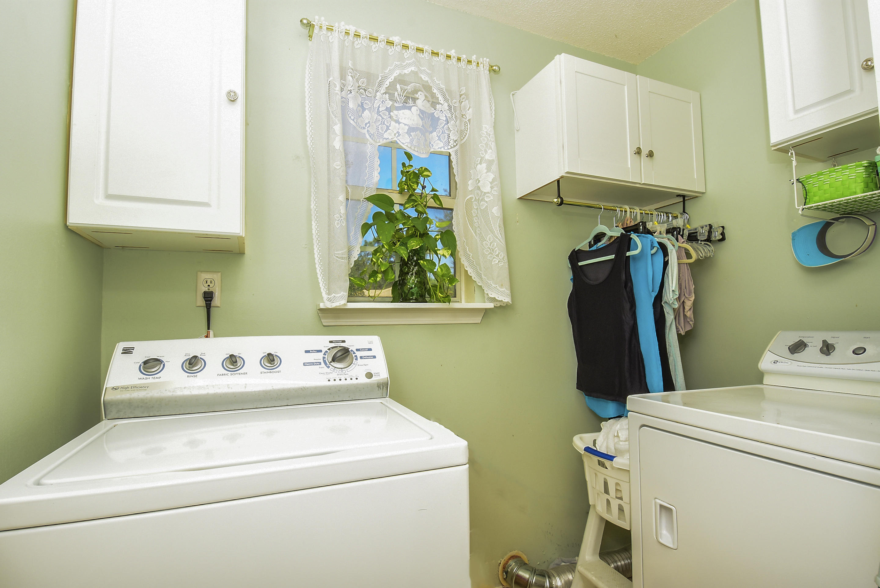 COUNTRYSIDE ESTATES - Residential