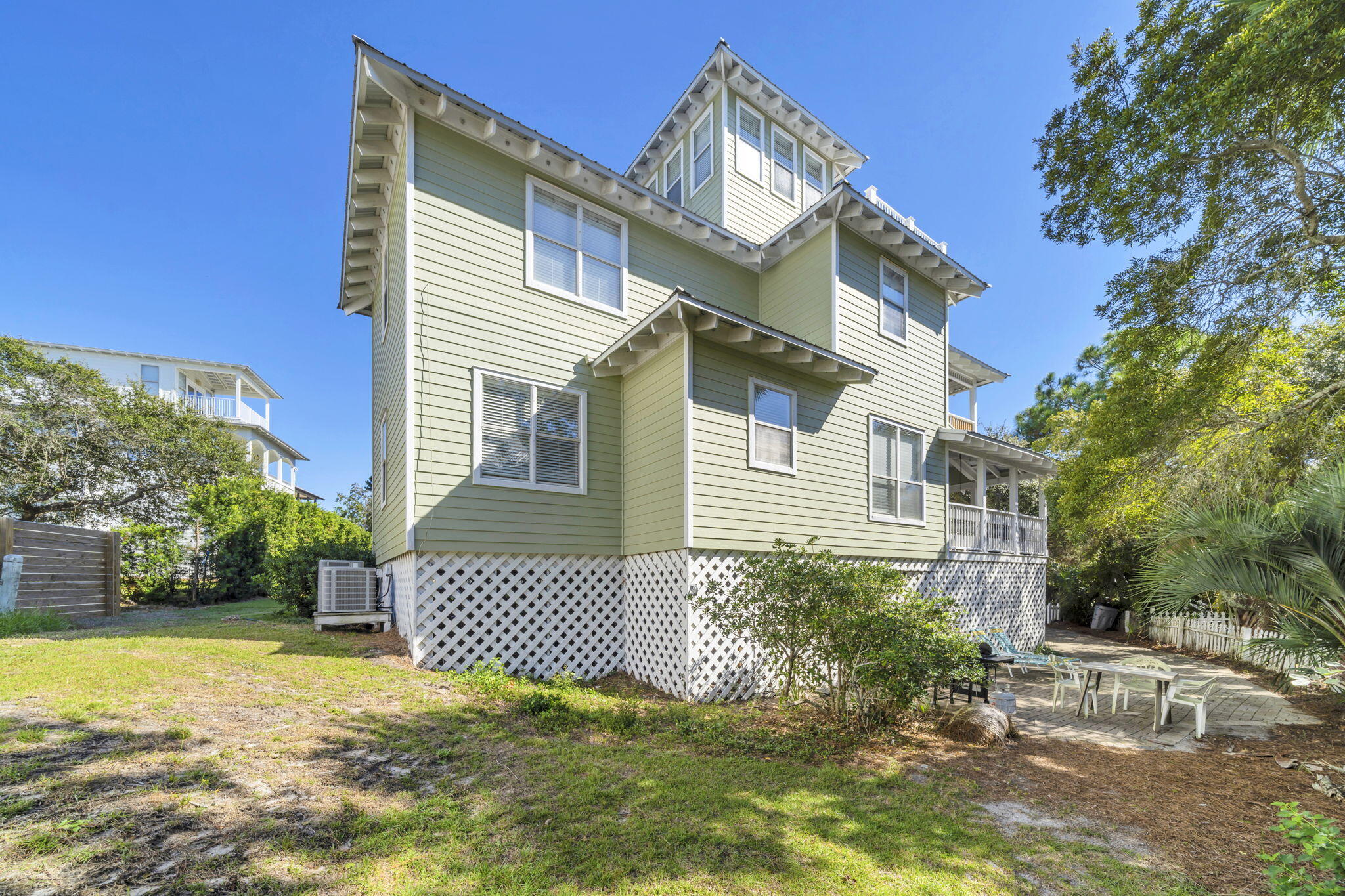 CALYPSO POINTE - Residential