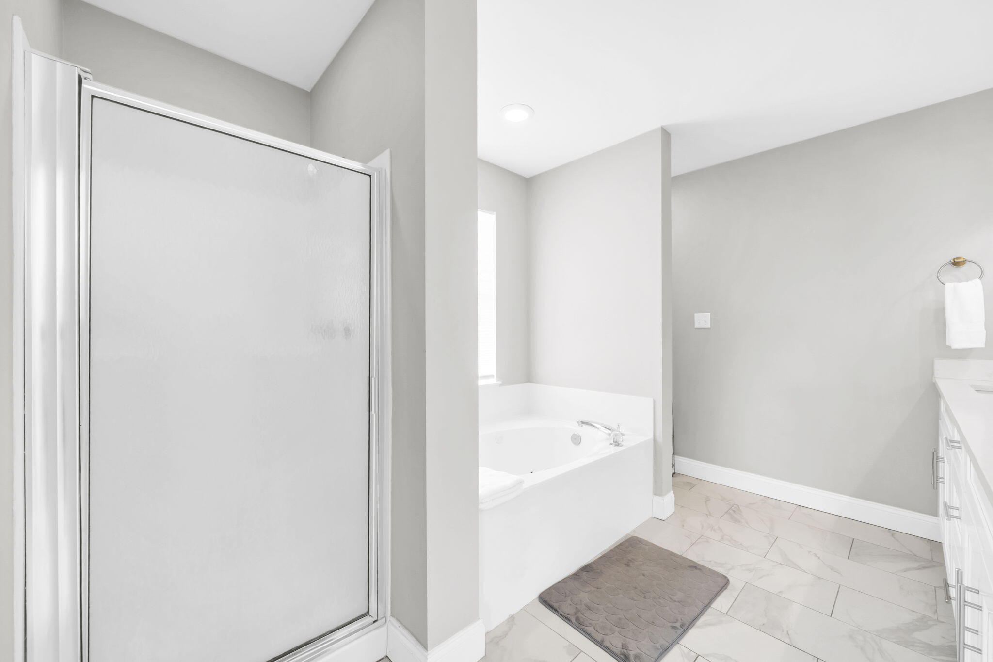 CALYPSO POINTE - Residential