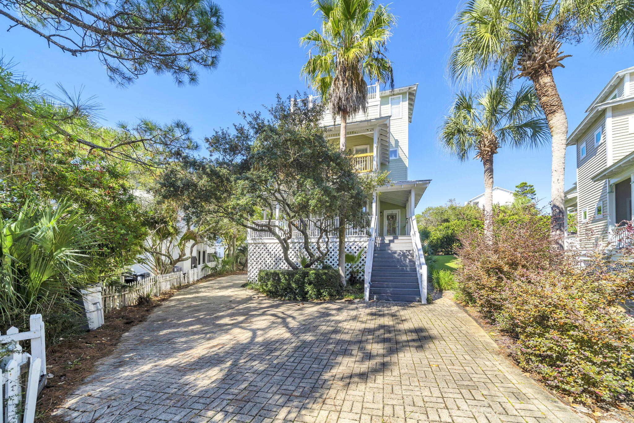 CALYPSO POINTE - Residential