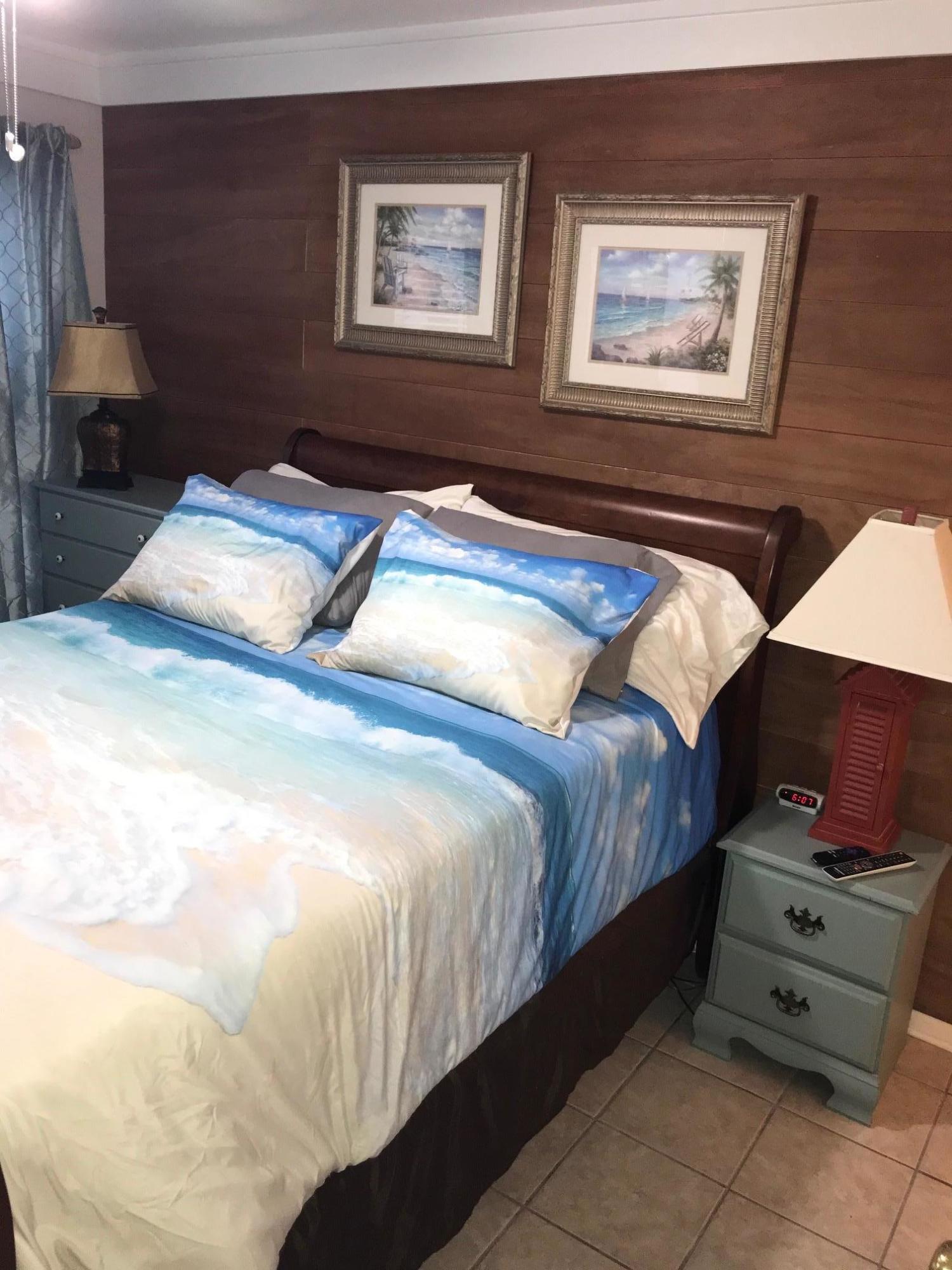 POOLSIDE VILLAS CONDO - Residential