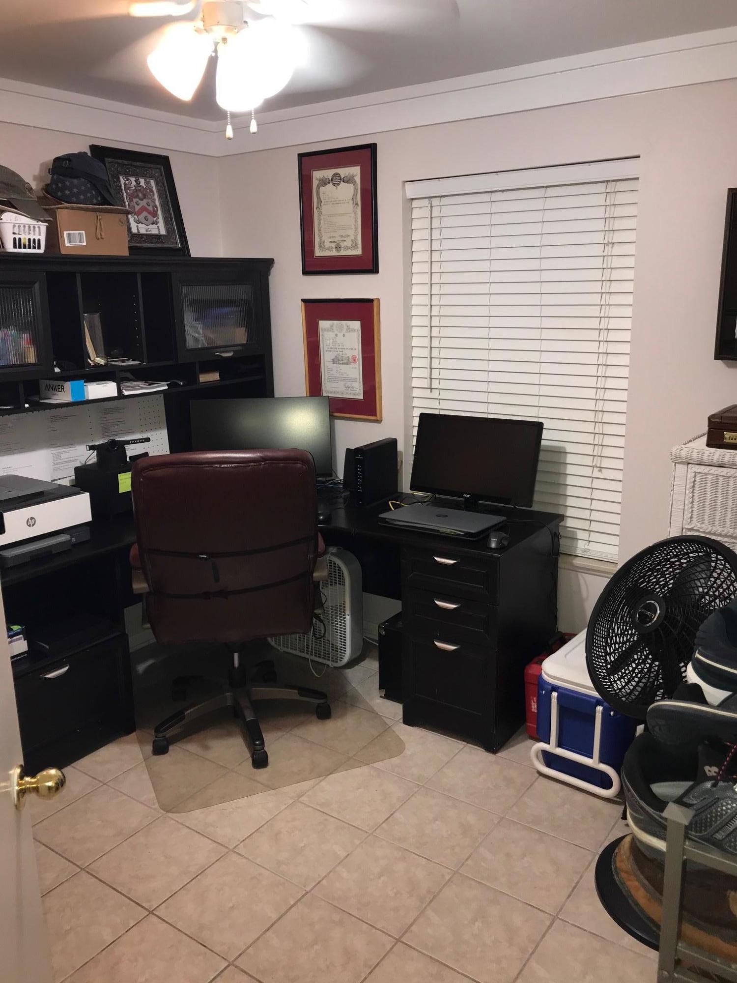 POOLSIDE VILLAS CONDO - Residential