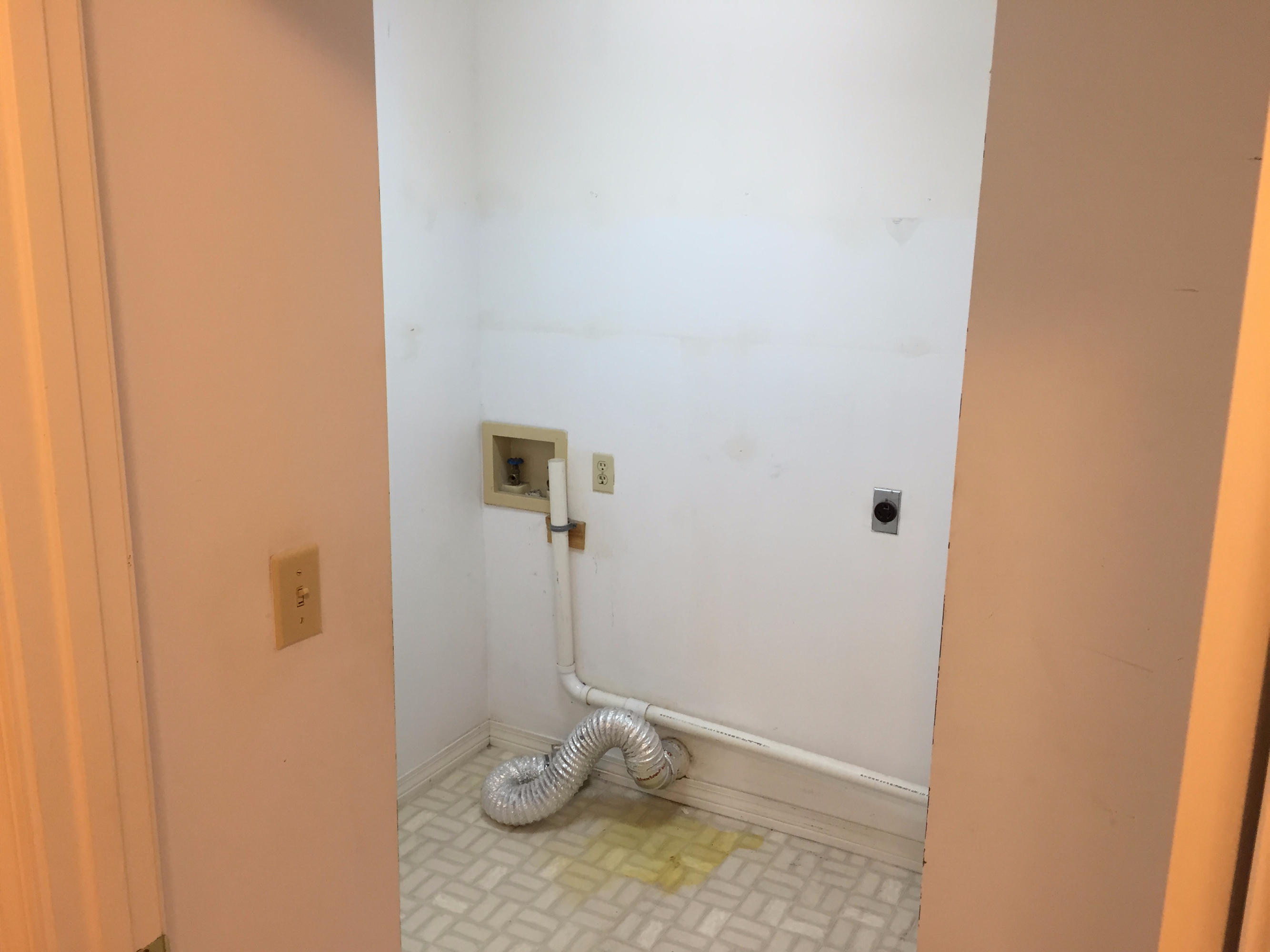 COUNTRYVIEW OAKS - Residential Lease