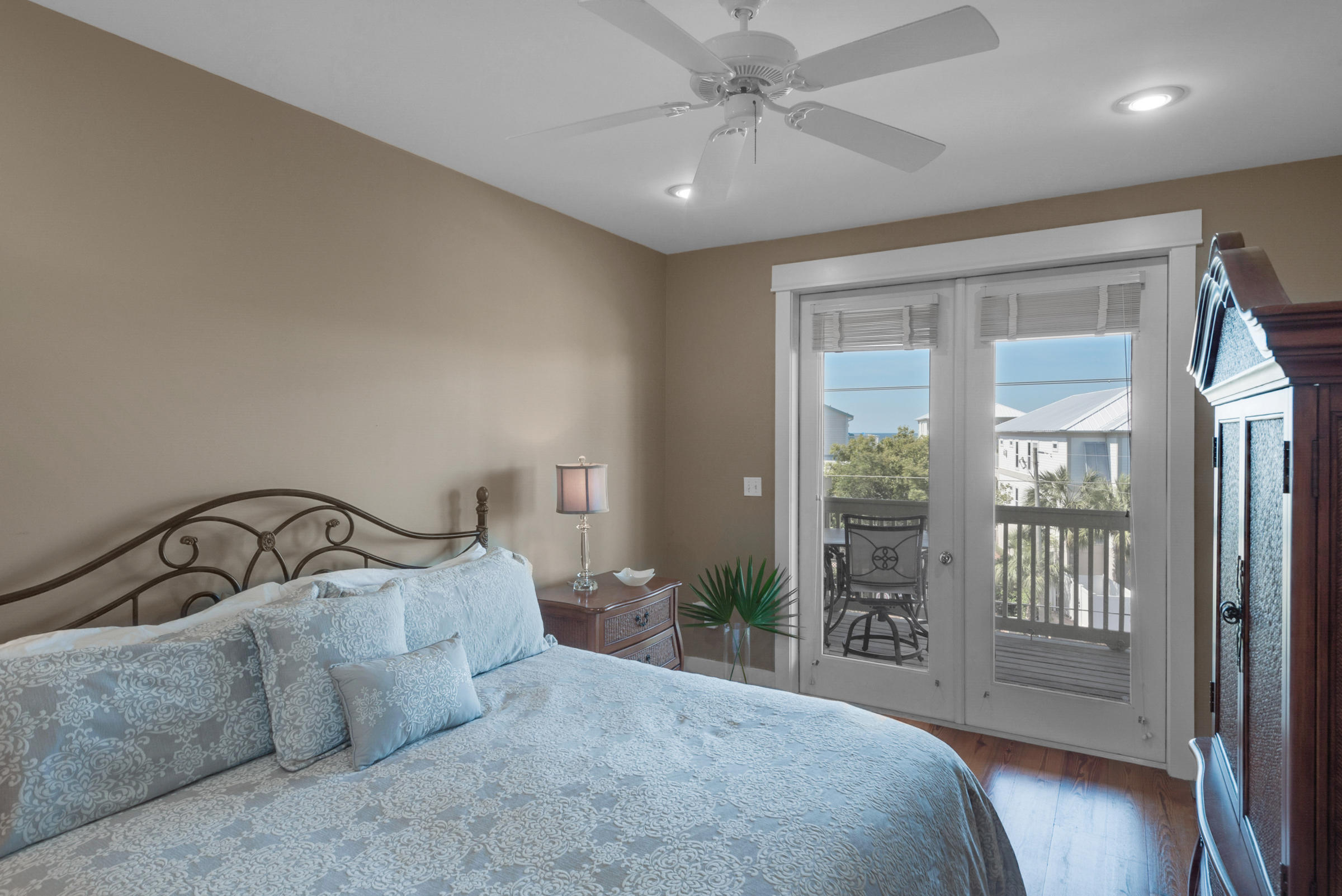 Grand Isle Condo - Residential
