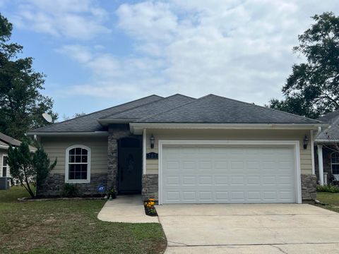 A home in Niceville