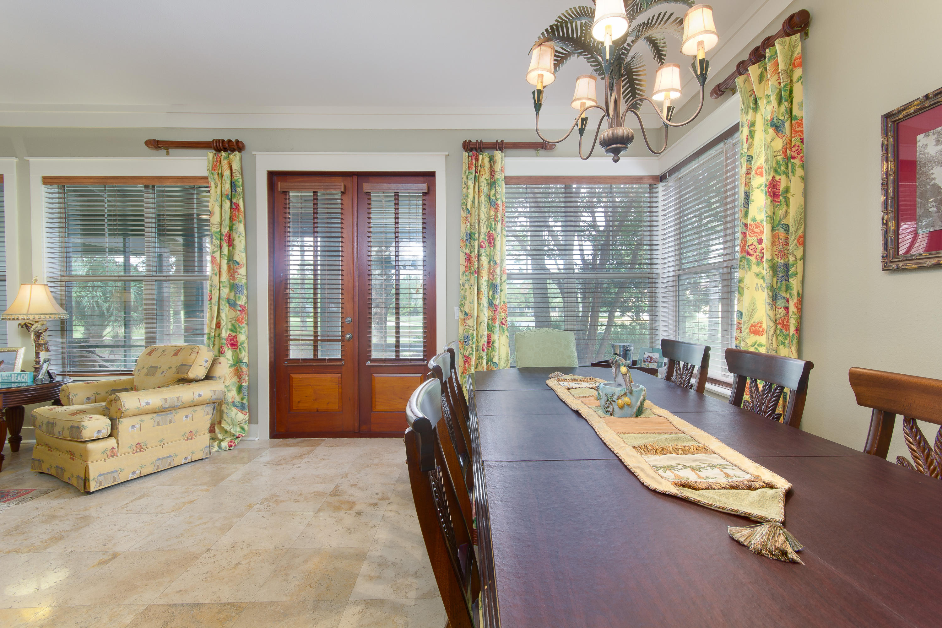 MAGNOLIA BAY - Residential