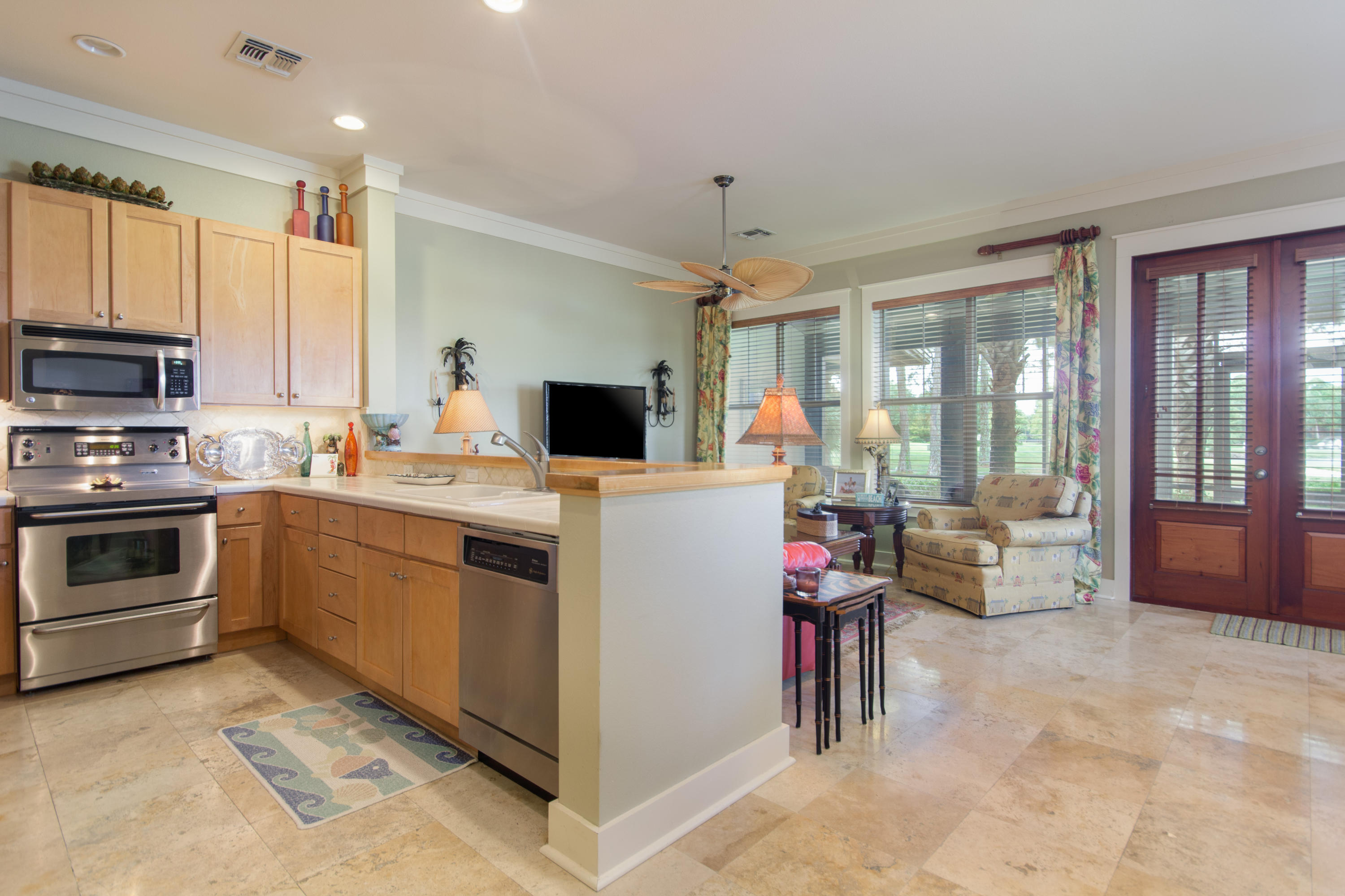 MAGNOLIA BAY - Residential