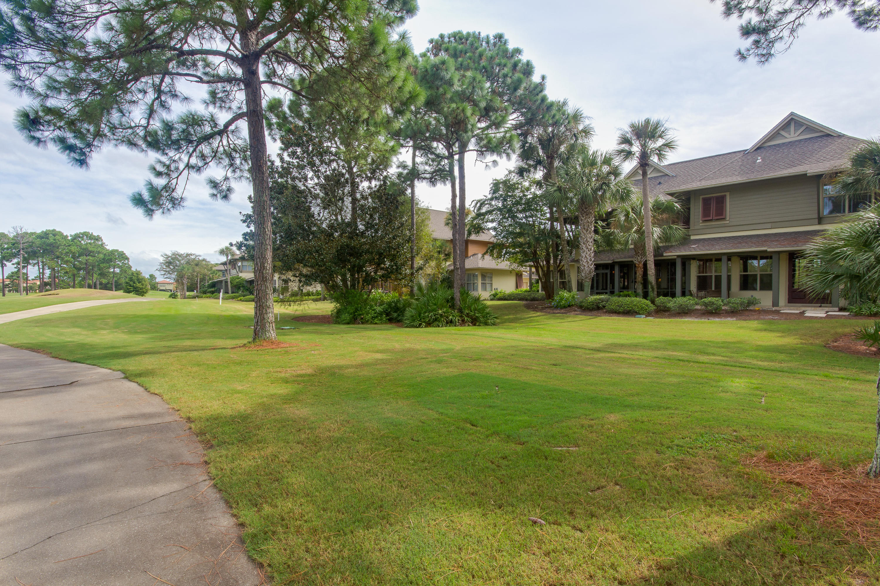 MAGNOLIA BAY - Residential