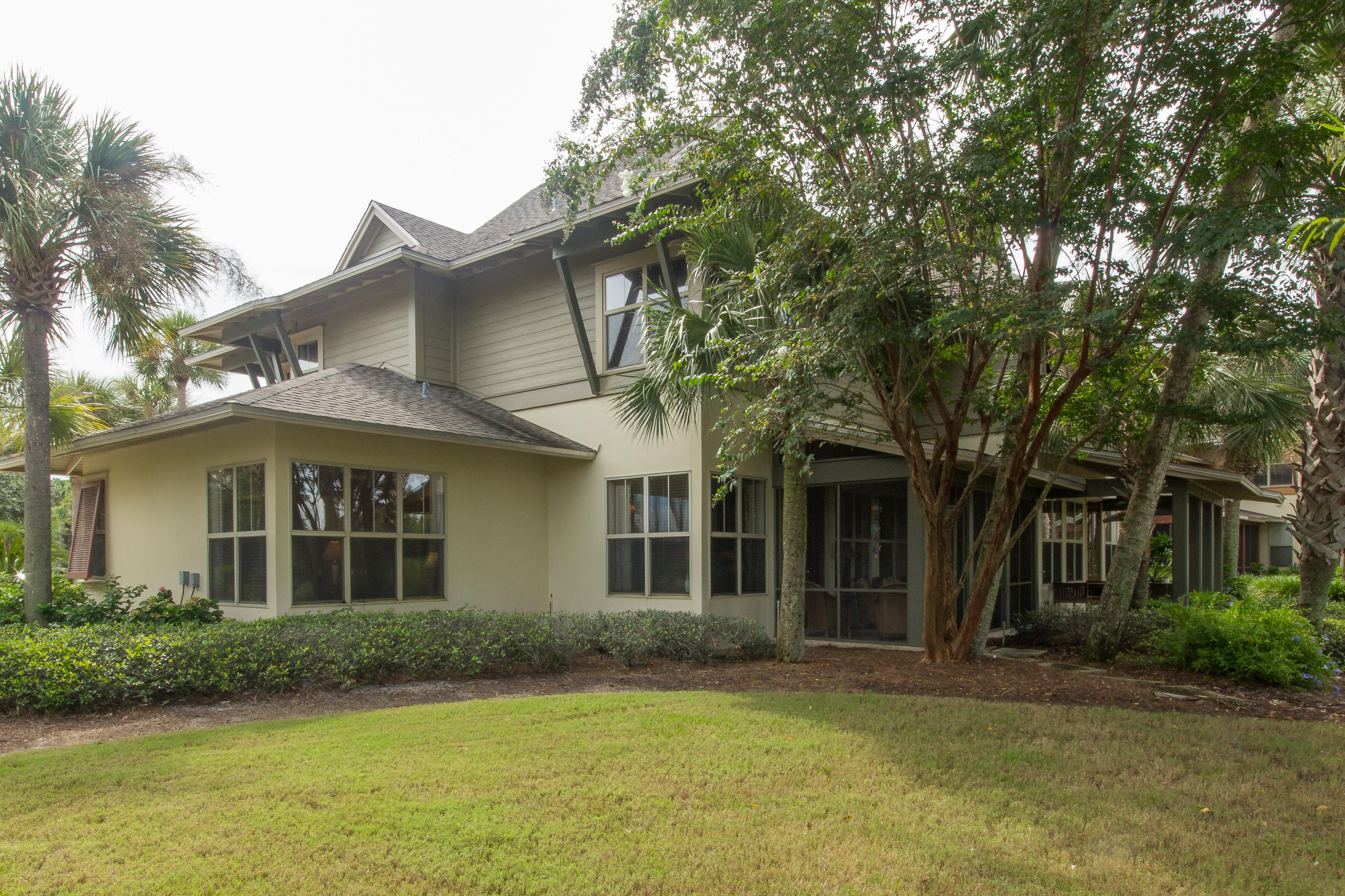 MAGNOLIA BAY - Residential