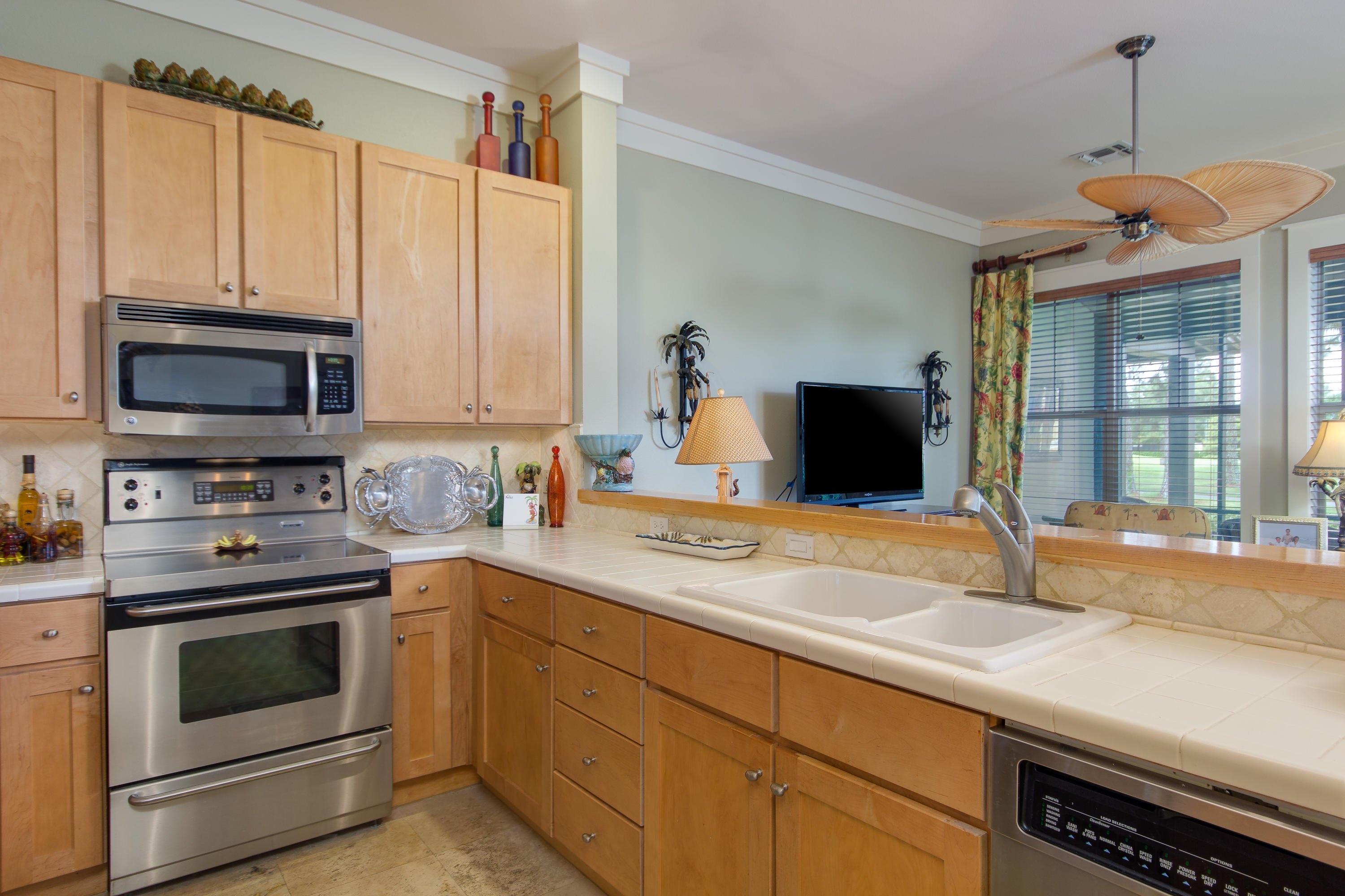 MAGNOLIA BAY - Residential