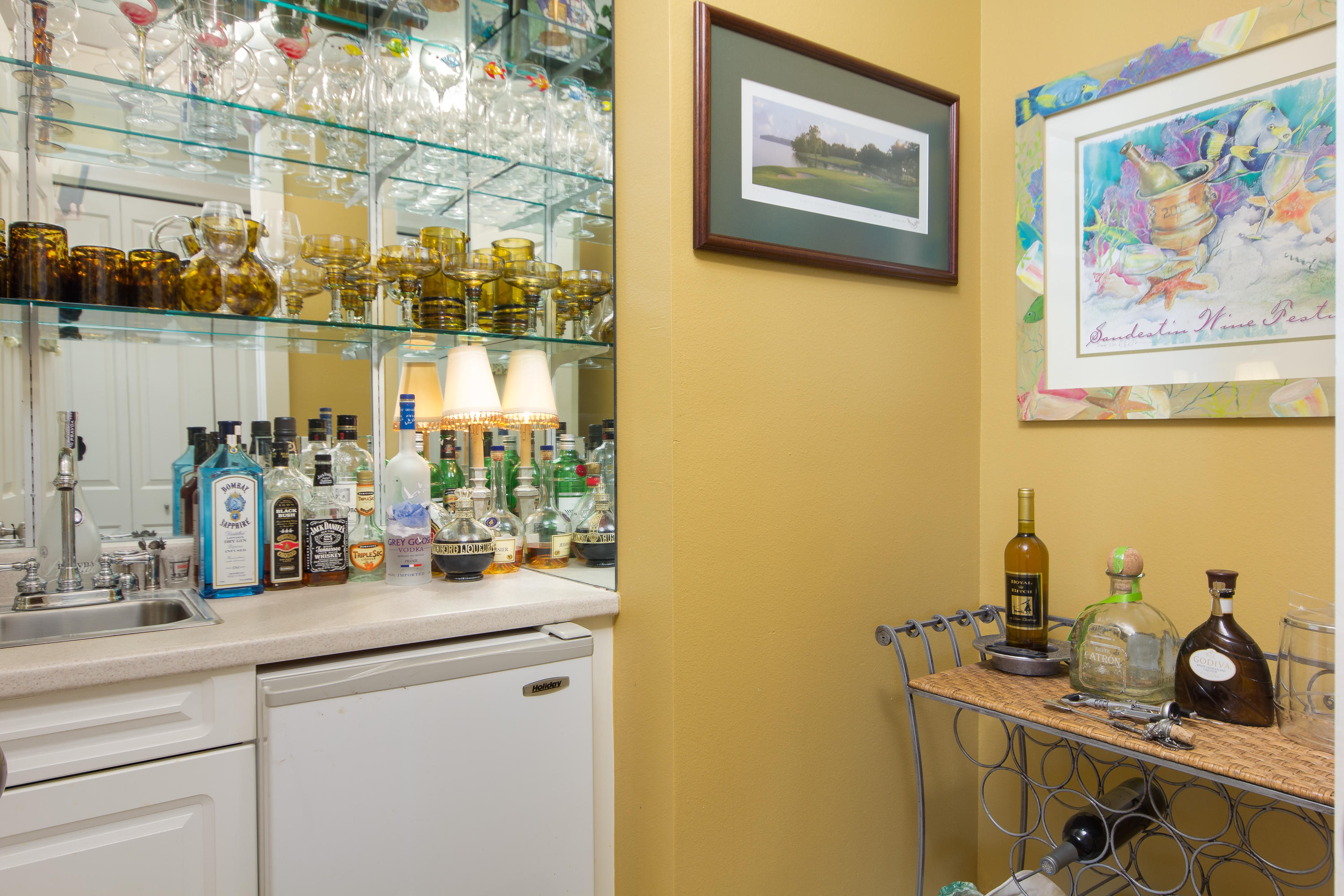 MAGNOLIA BAY - Residential