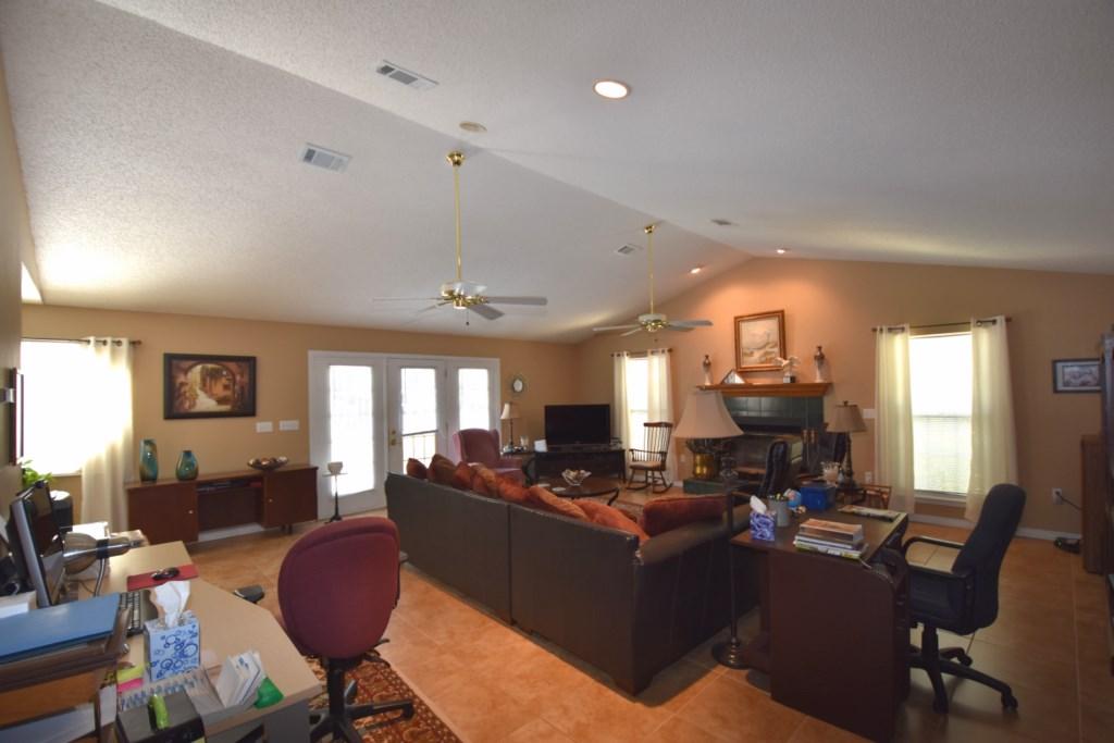 PLANTATION OAKS S/D - Residential