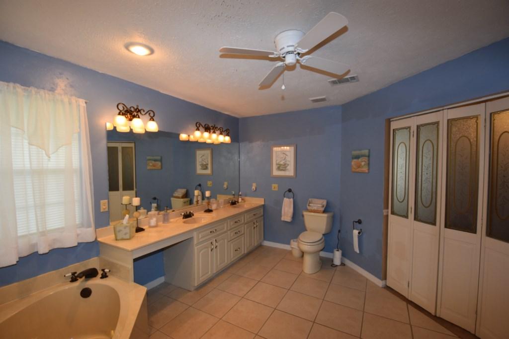 PLANTATION OAKS S/D - Residential