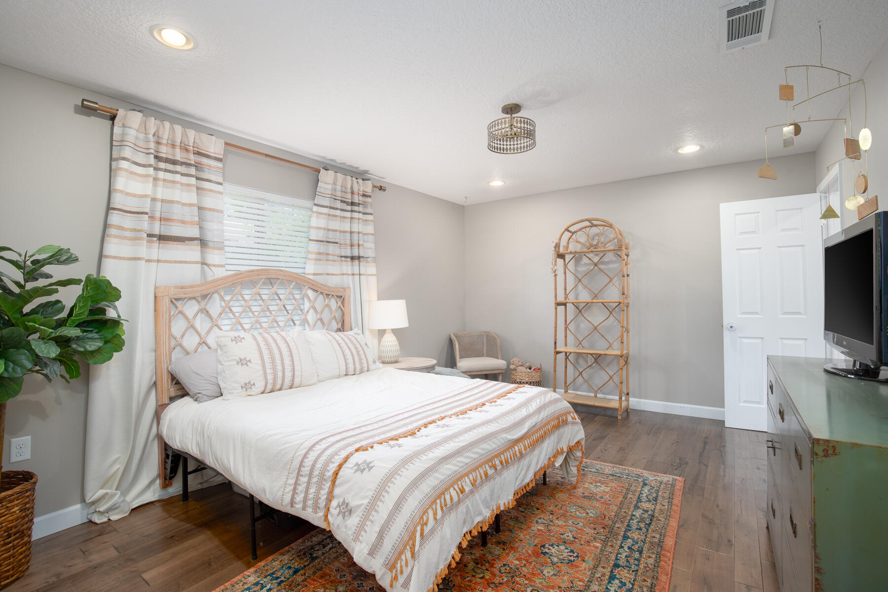 VESTA HEIGHTS 4TH ADDN - Residential