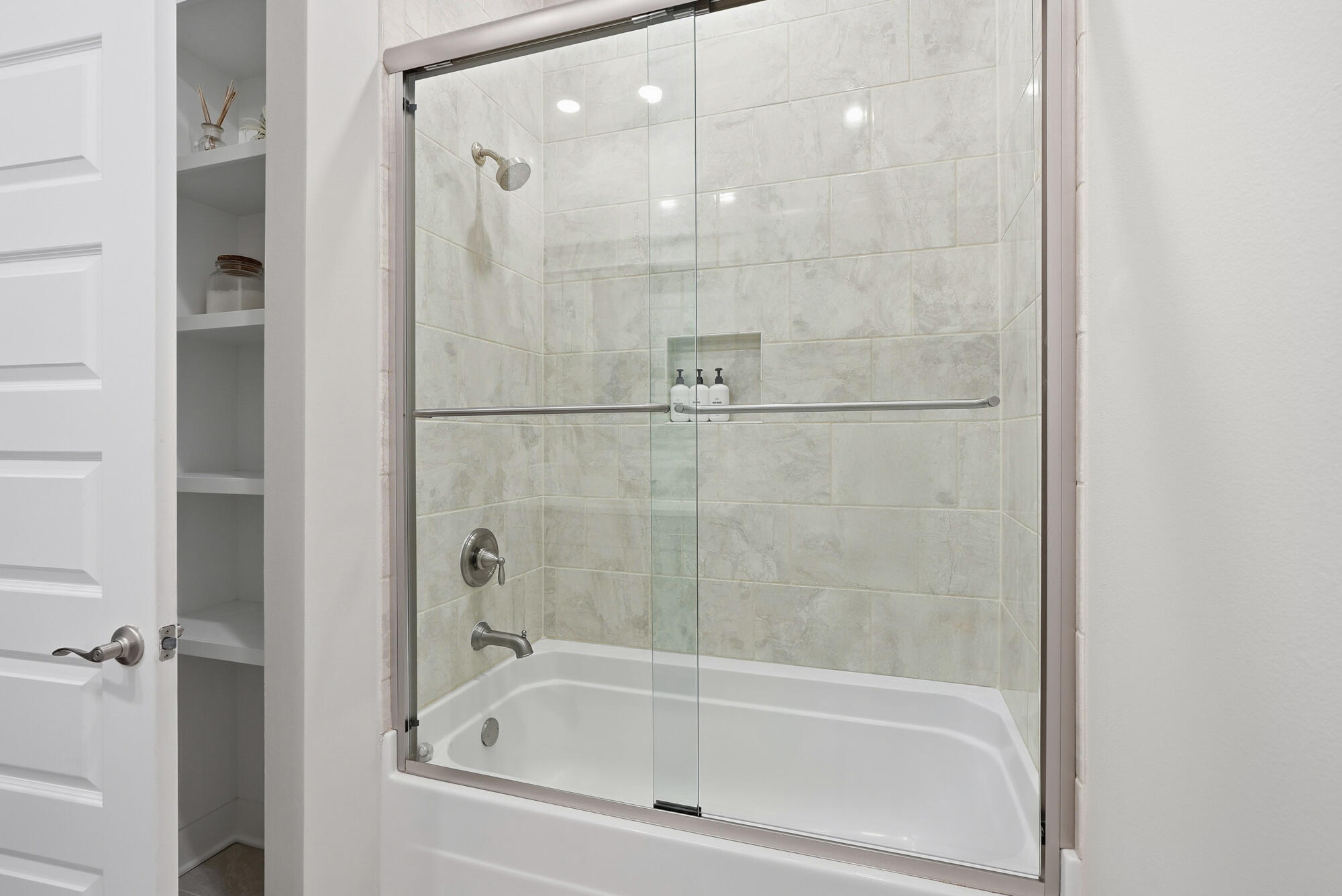 PROMINENCE NORTH - Residential