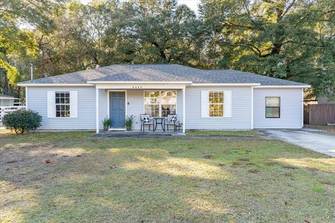 A home in Crestview