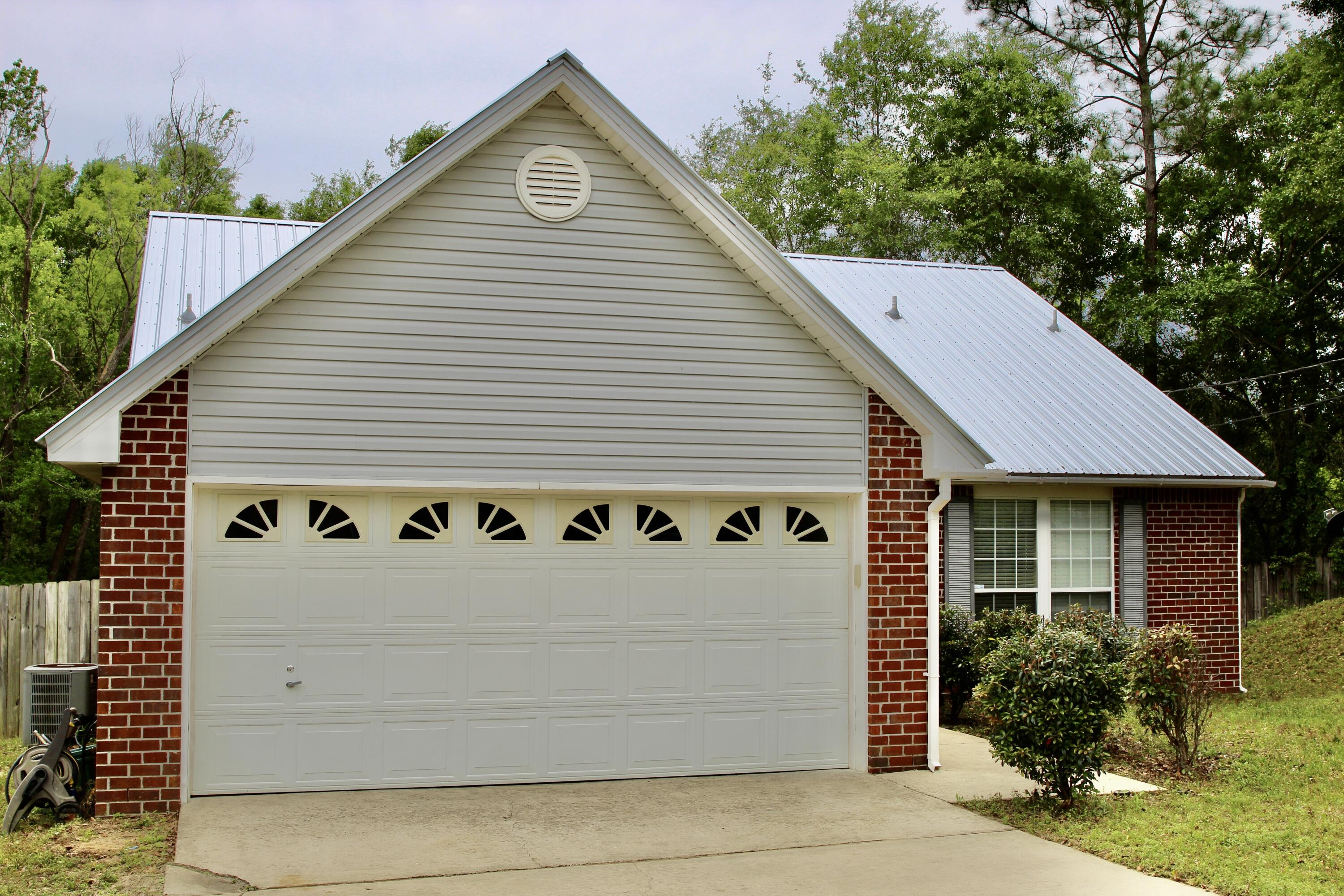 RIVERCHASE S/D PH 1 - Residential