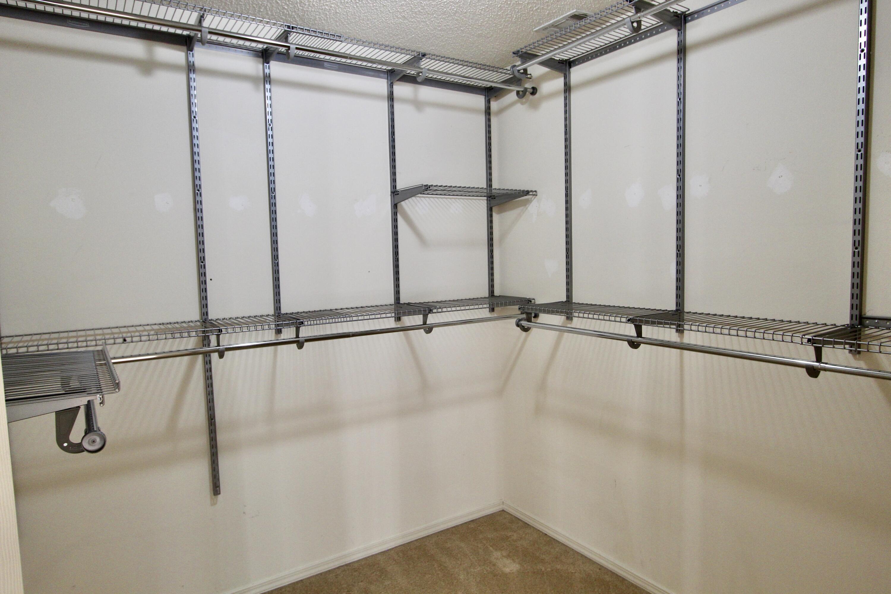 RIVERCHASE S/D PH 1 - Residential