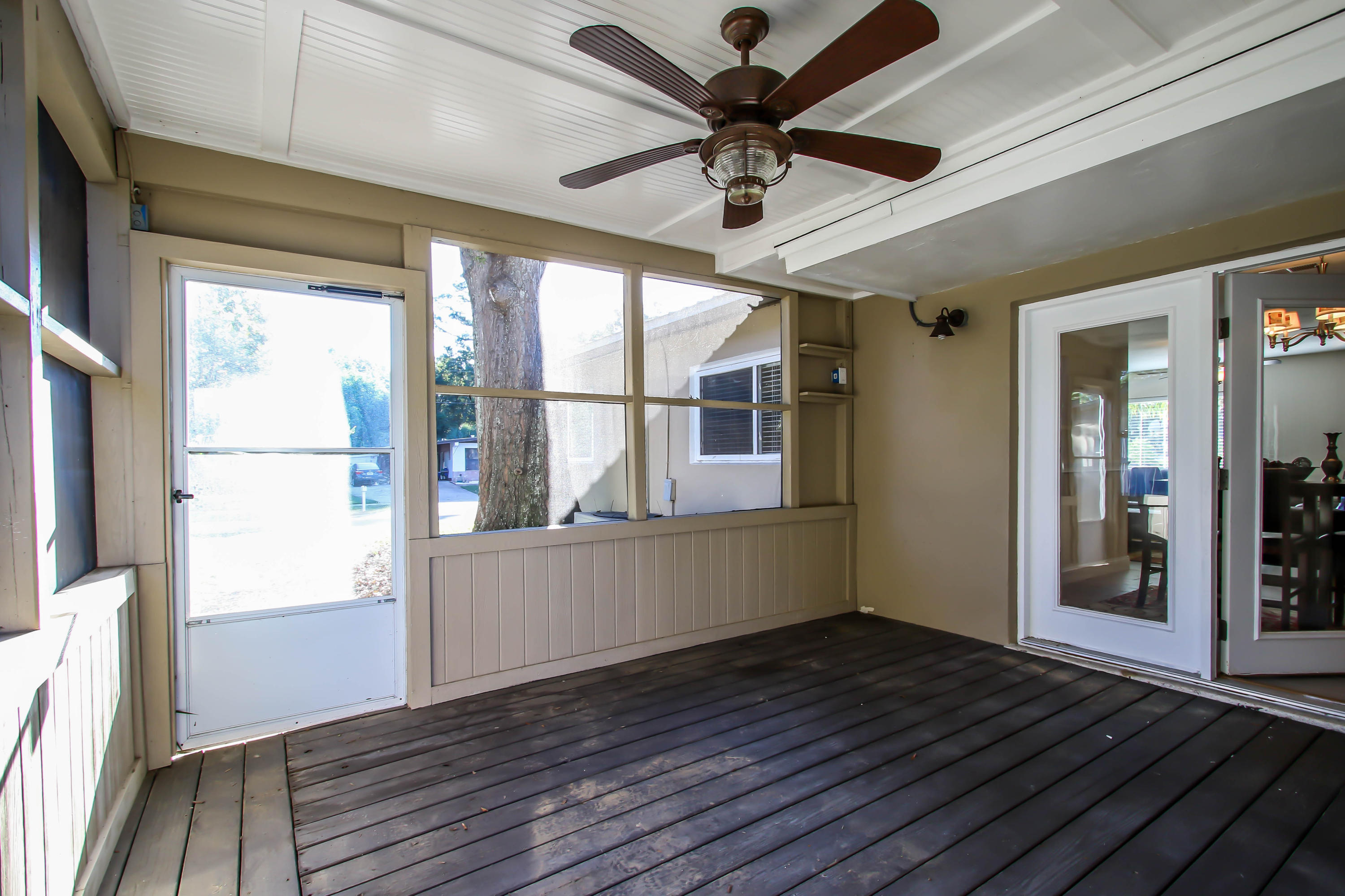 OAK TREE PARK - Residential