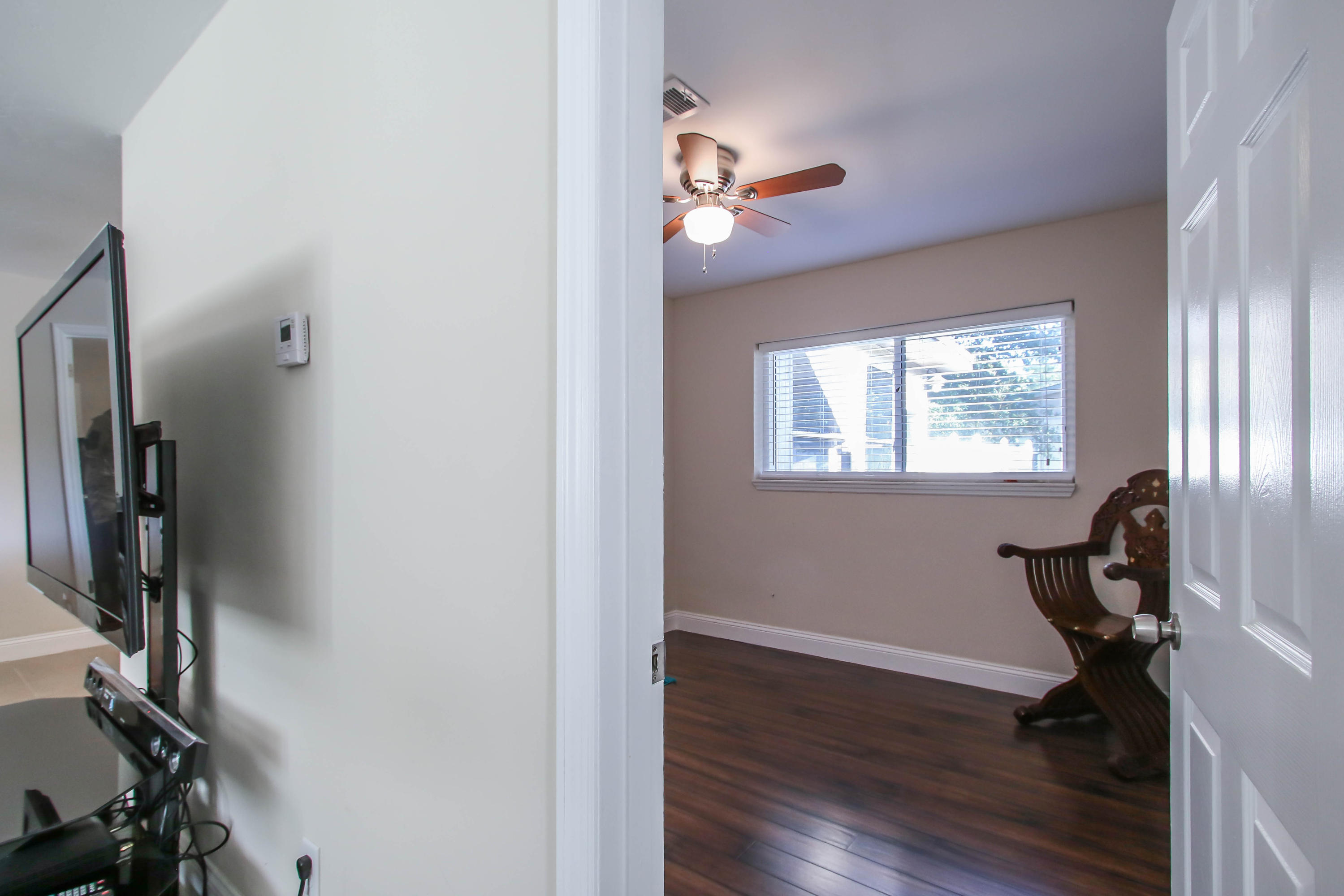 OAK TREE PARK - Residential