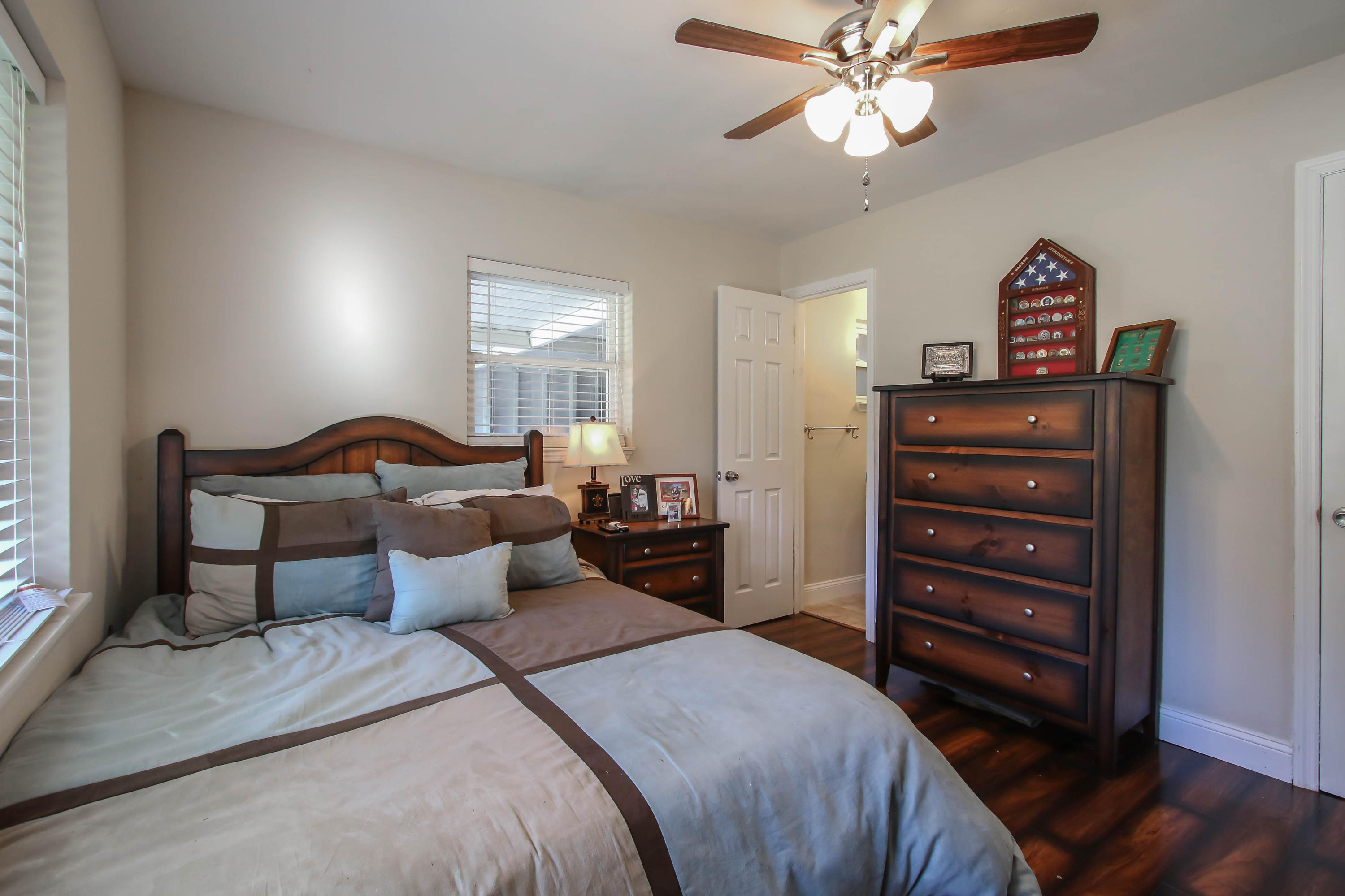 OAK TREE PARK - Residential