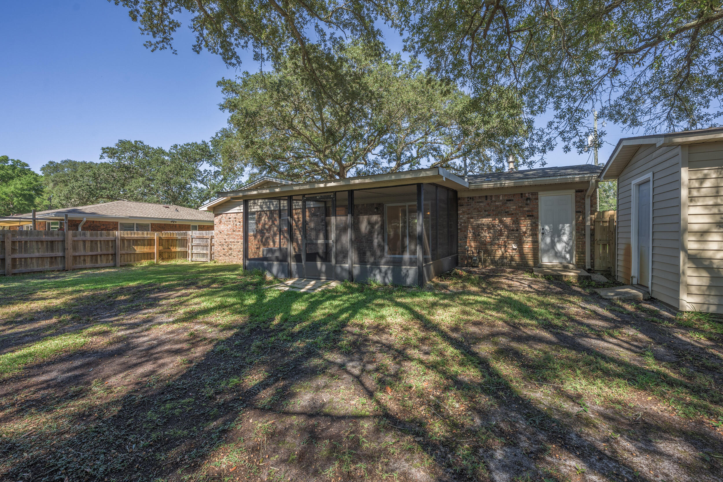 MIRAMAR ESTATES 2ND ADDN - Residential