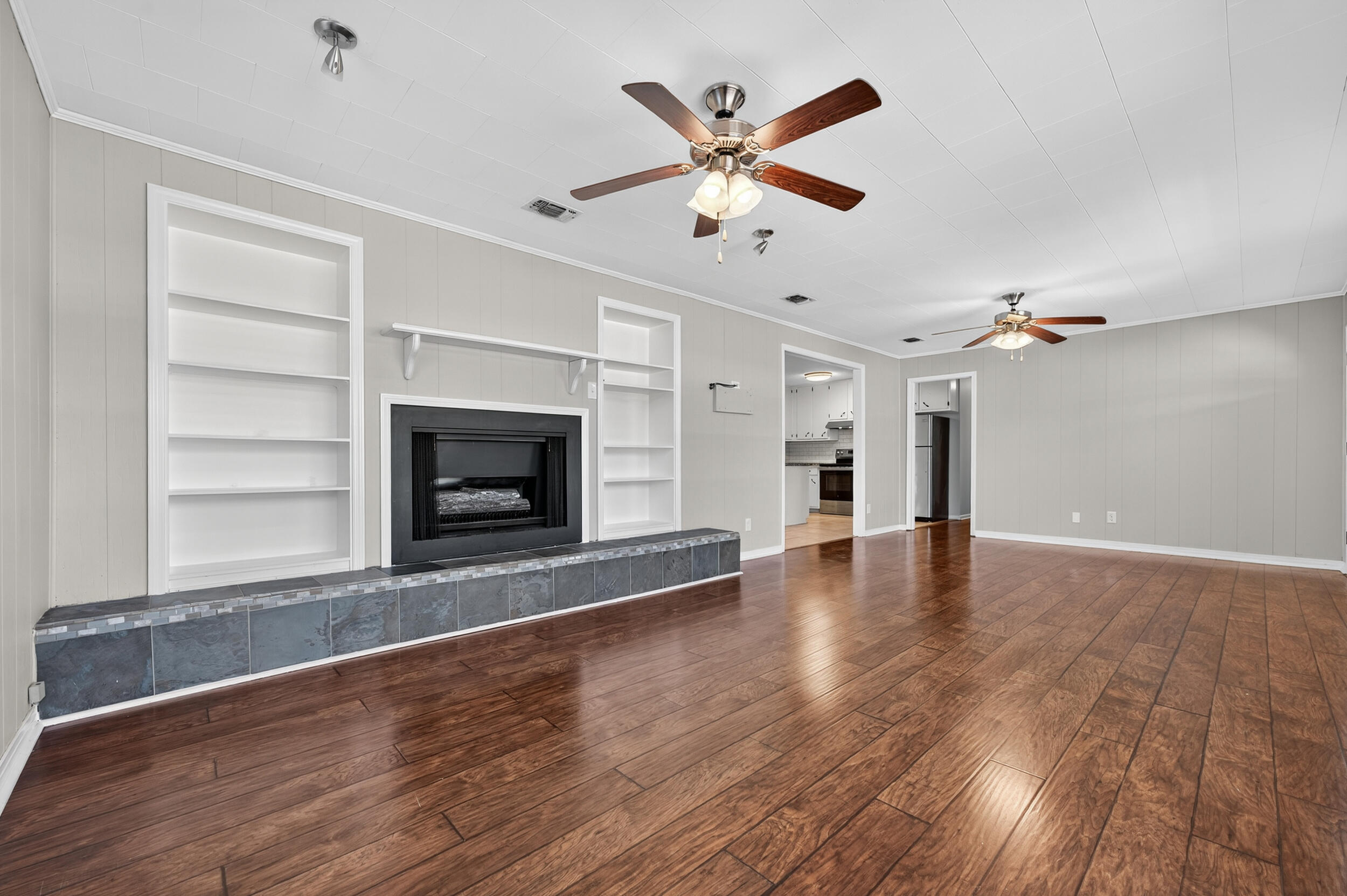 MIRAMAR ESTATES 2ND ADDN - Residential