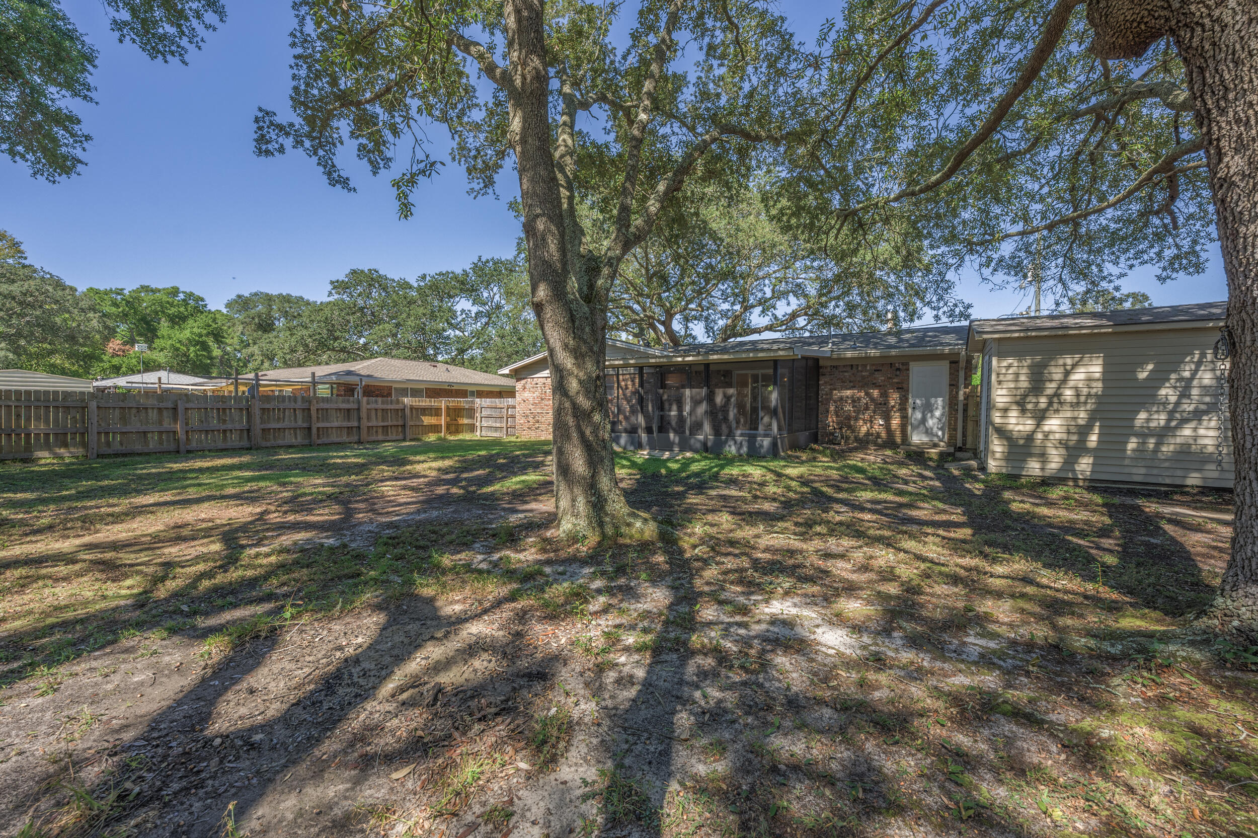 MIRAMAR ESTATES 2ND ADDN - Residential