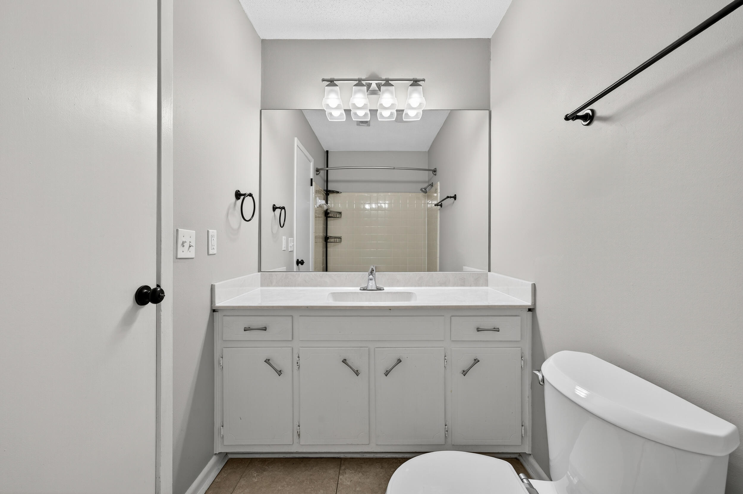 MIRAMAR ESTATES 2ND ADDN - Residential